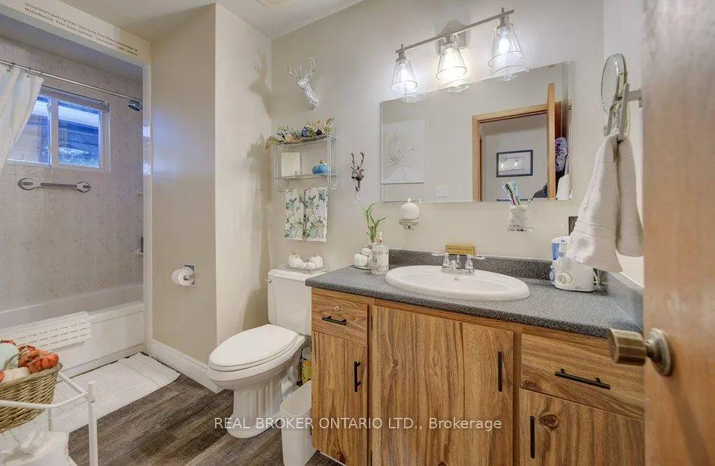 Photo 17 of 34 Willow Green Court, Kitchener — HOMEH