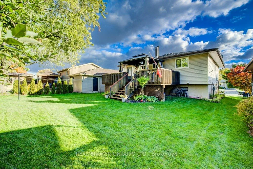 Photo 28 of 34 Willow Green Court, Kitchener — HOMEH