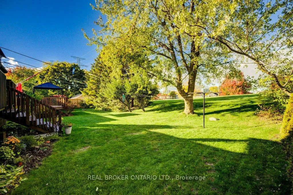 Photo 31 of 34 Willow Green Court, Kitchener — HOMEH