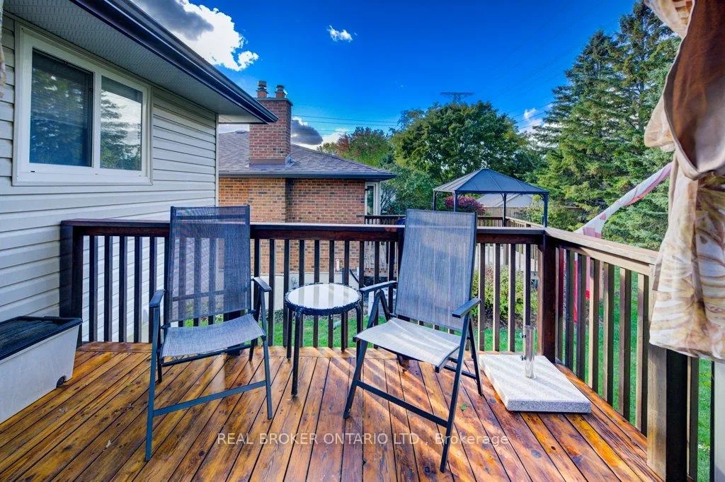 Photo 35 of 34 Willow Green Court, Kitchener — HOMEH