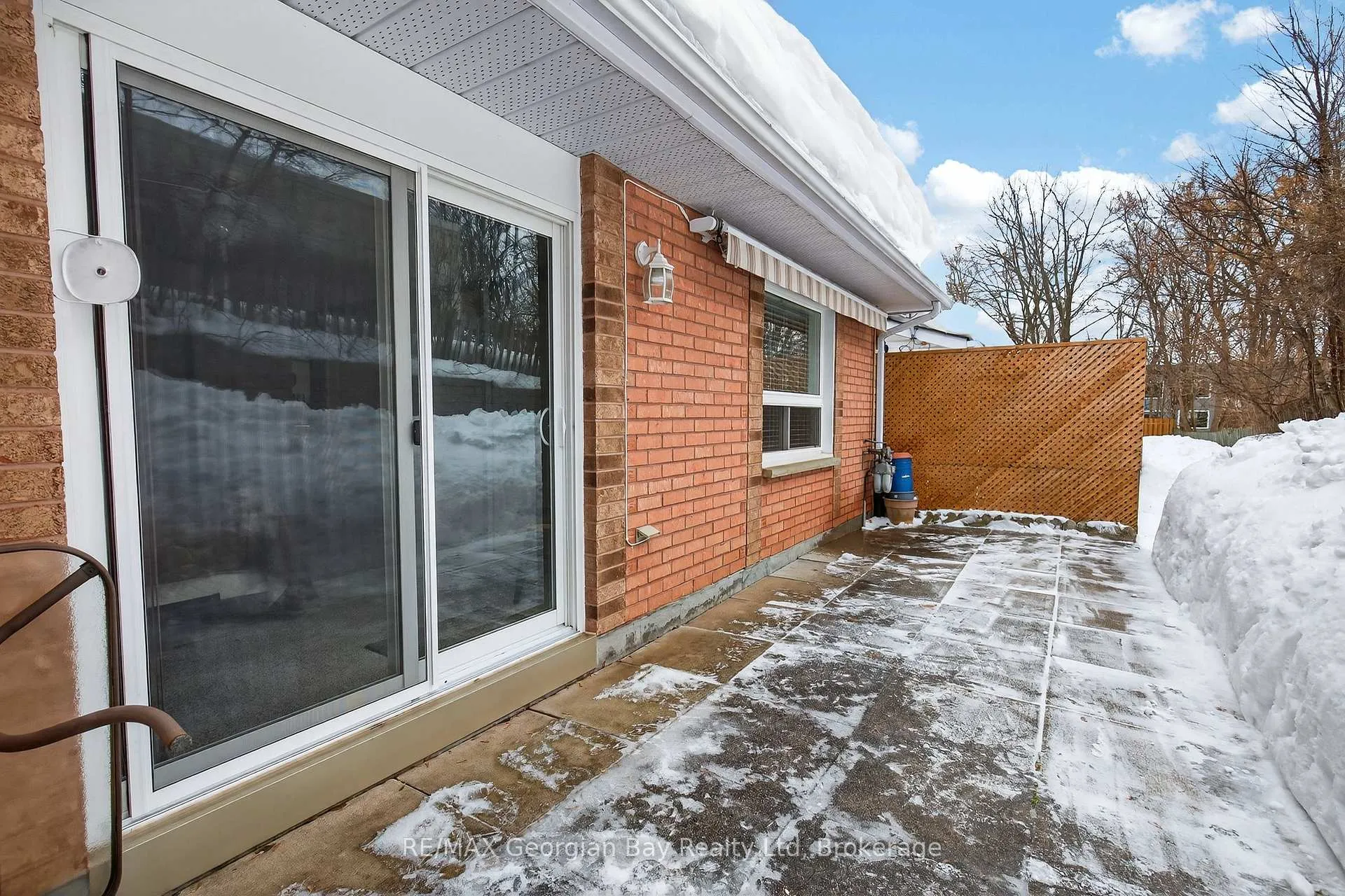Photo 3 of Unit 17, 696 King Street, Midland — HOMEH