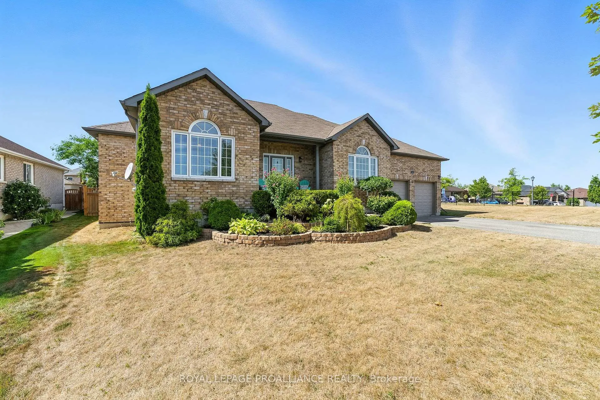 Photo 2 of 278 Ivey Crescent, Cobourg — HOMEH