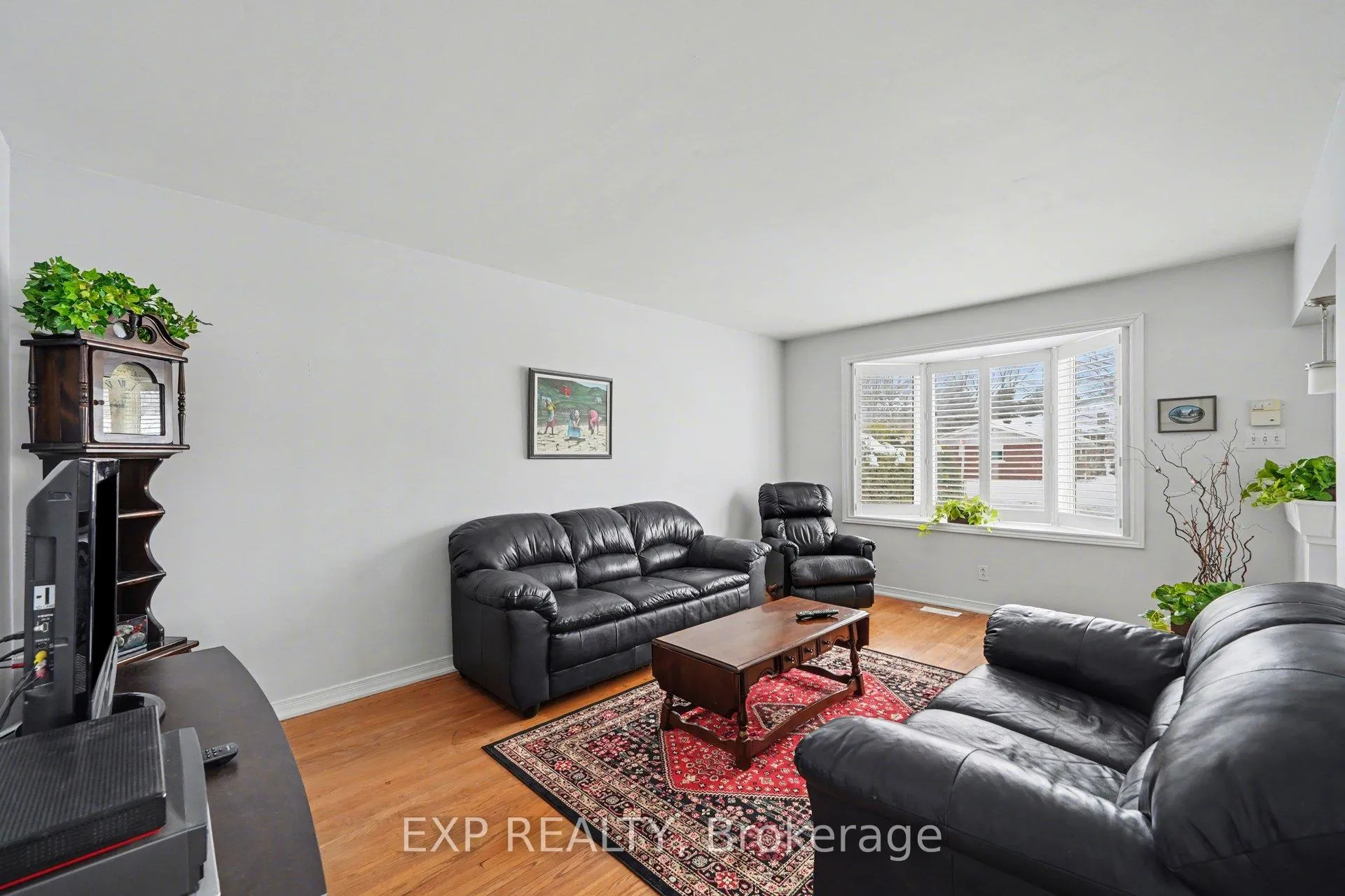 Photo 4 of 1291 Morrison Drive, Ottawa, Redwood Park — HOMEH
