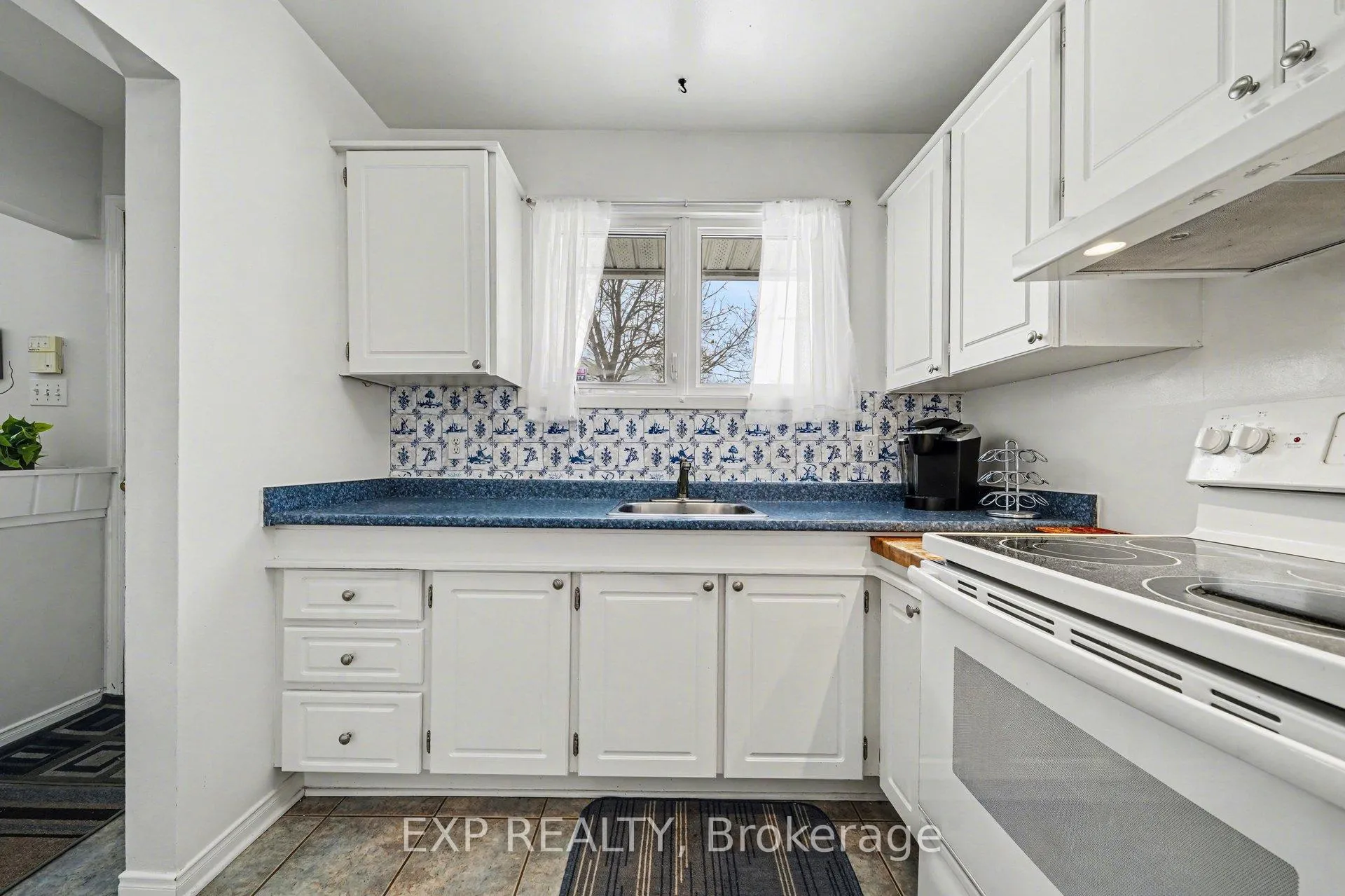 Photo 10 of 1291 Morrison Drive, Ottawa, Redwood Park — HOMEH
