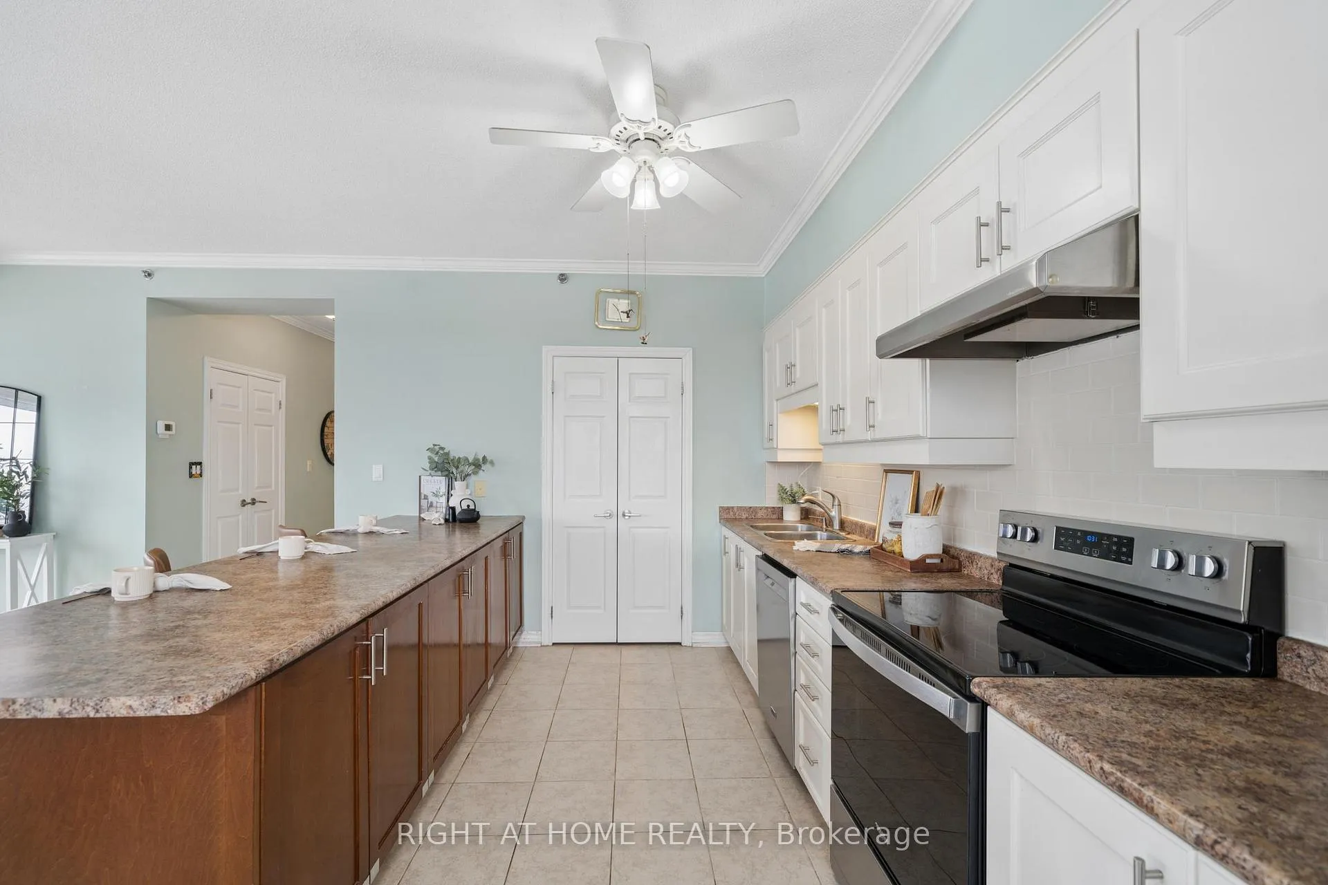 Photo 12 of Unit 310, 171 Shanly Street, Scugog, Port Perry — HOMEH