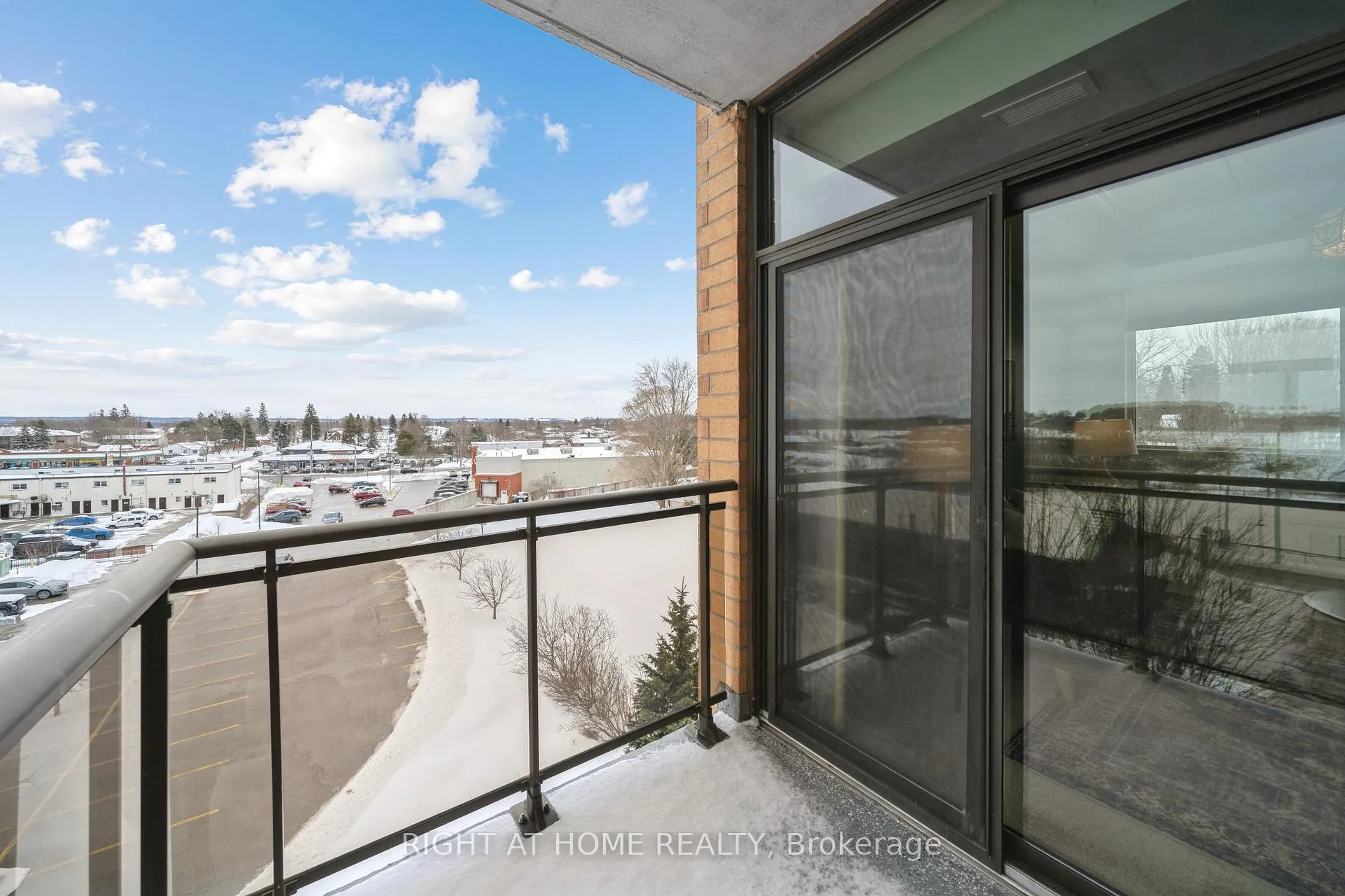 Photo 30 of Unit 310, 171 Shanly Street, Scugog, Port Perry — HOMEH