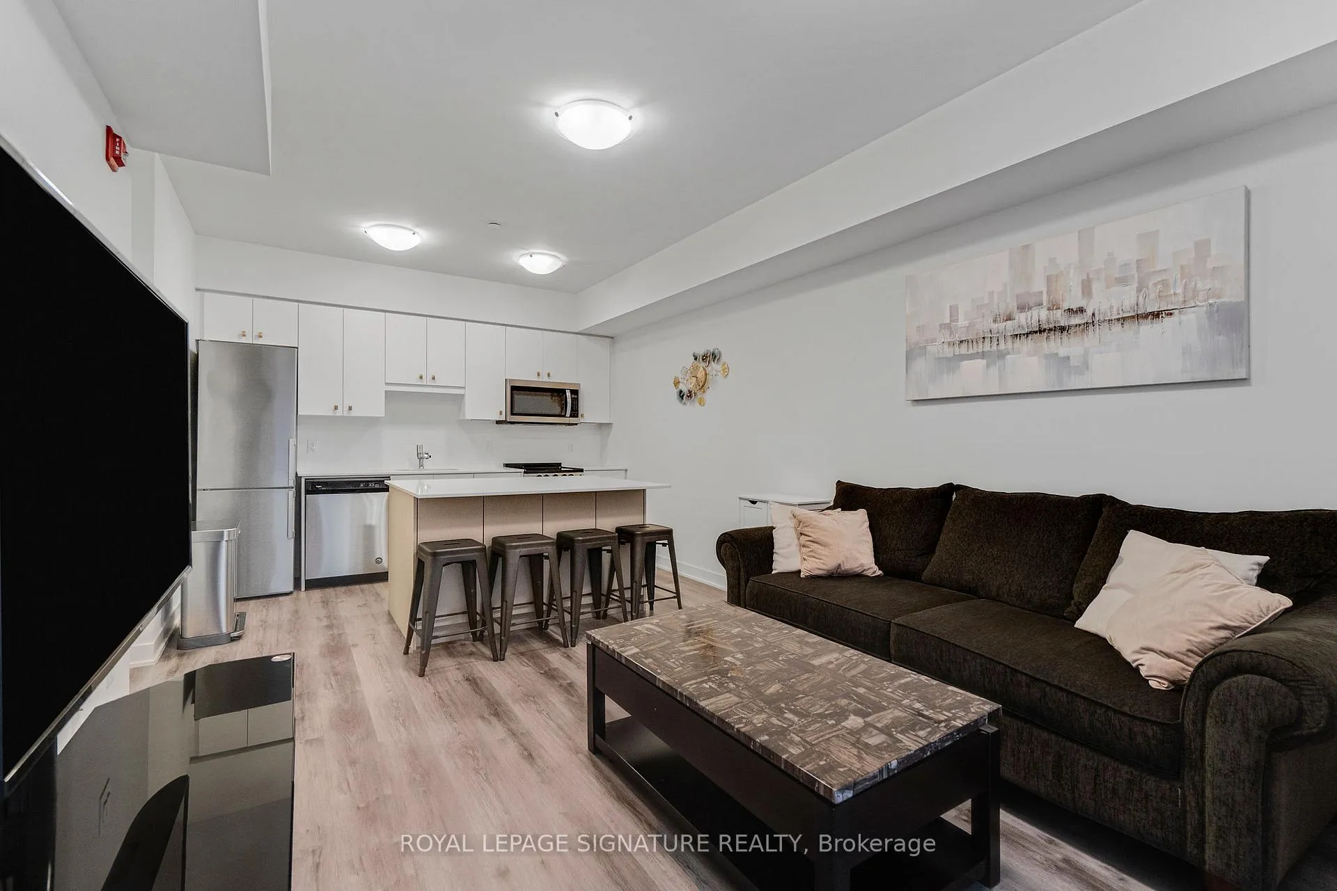 Photo 13 of Unit 211, 110 Fergus Avenue, Kitchener — HOMEH