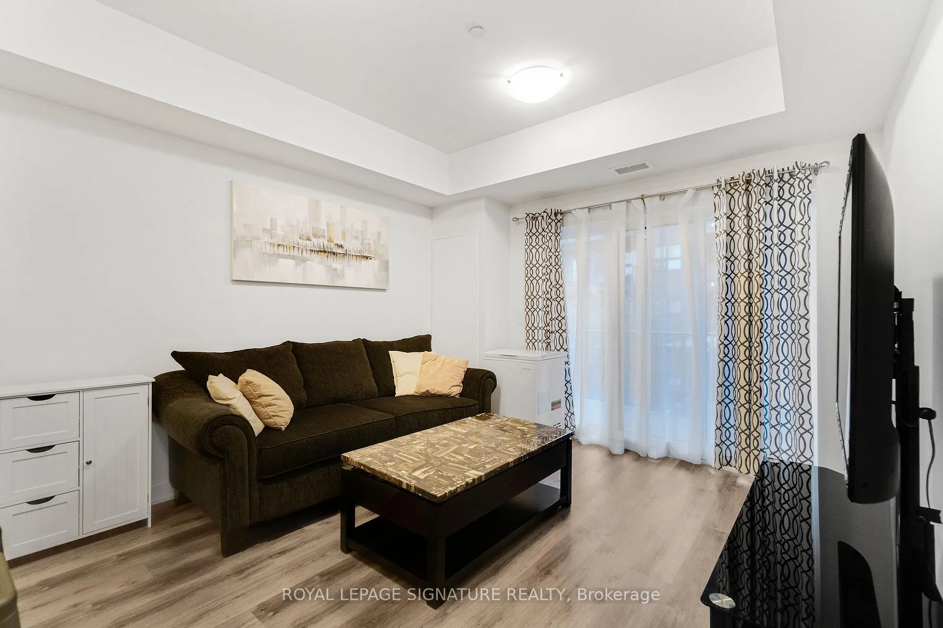Photo 14 of Unit 211, 110 Fergus Avenue, Kitchener — HOMEH
