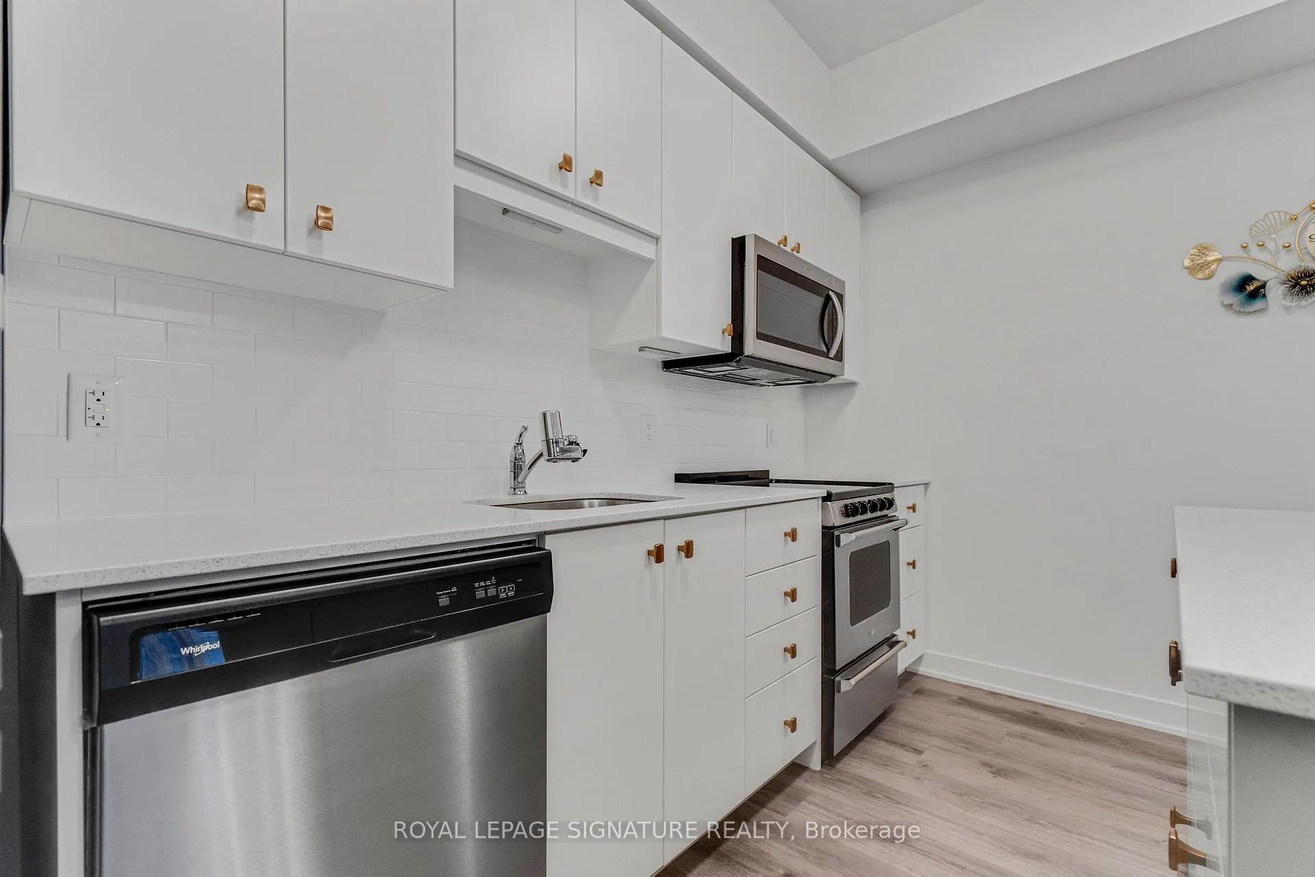 Photo 17 of Unit 211, 110 Fergus Avenue, Kitchener — HOMEH