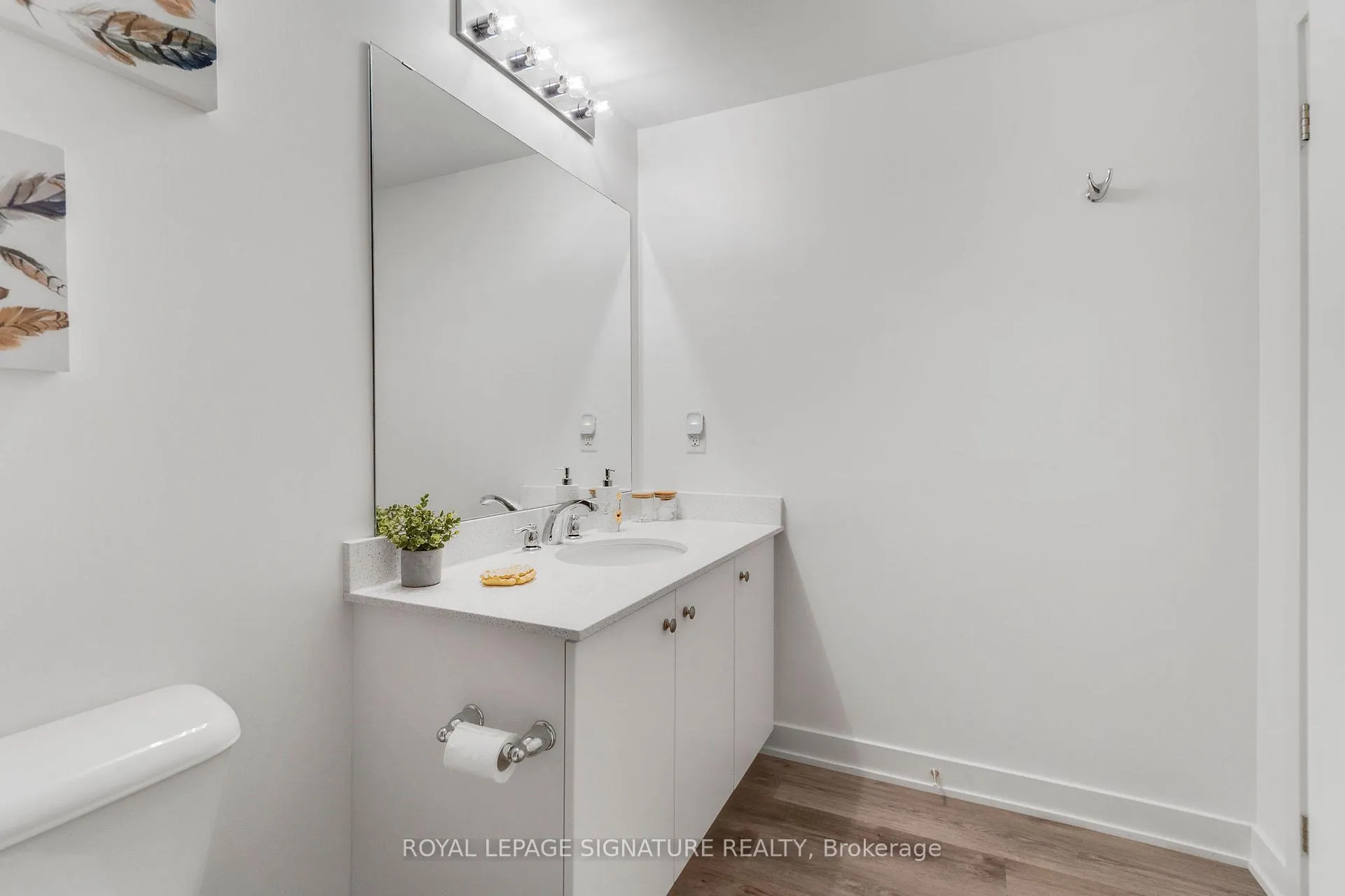 Photo 22 of Unit 211, 110 Fergus Avenue, Kitchener — HOMEH