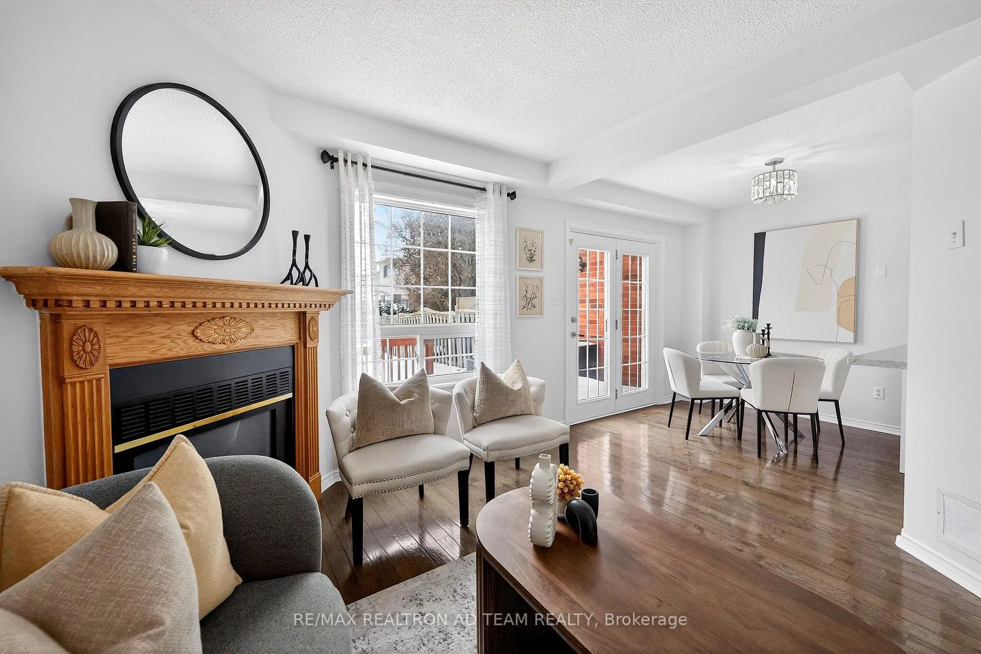 Photo 10 of 81 Smales Drive, Ajax, Central — HOMEH