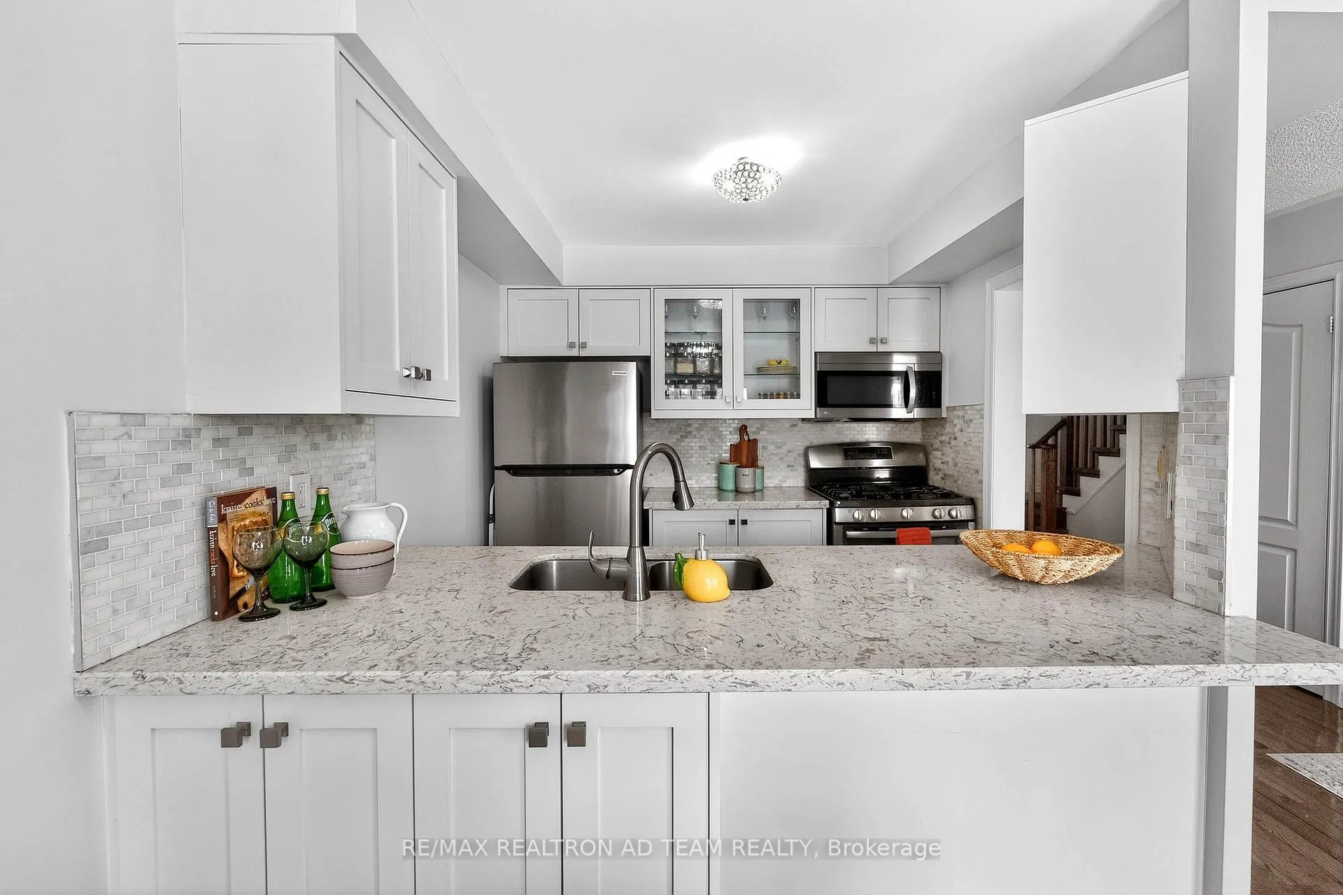 Photo 12 of 81 Smales Drive, Ajax, Central — HOMEH