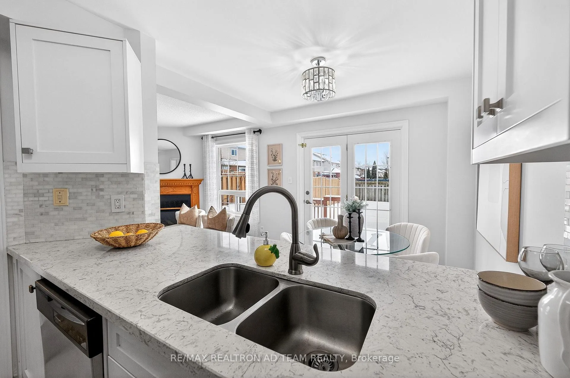 Photo 14 of 81 Smales Drive, Ajax, Central — HOMEH