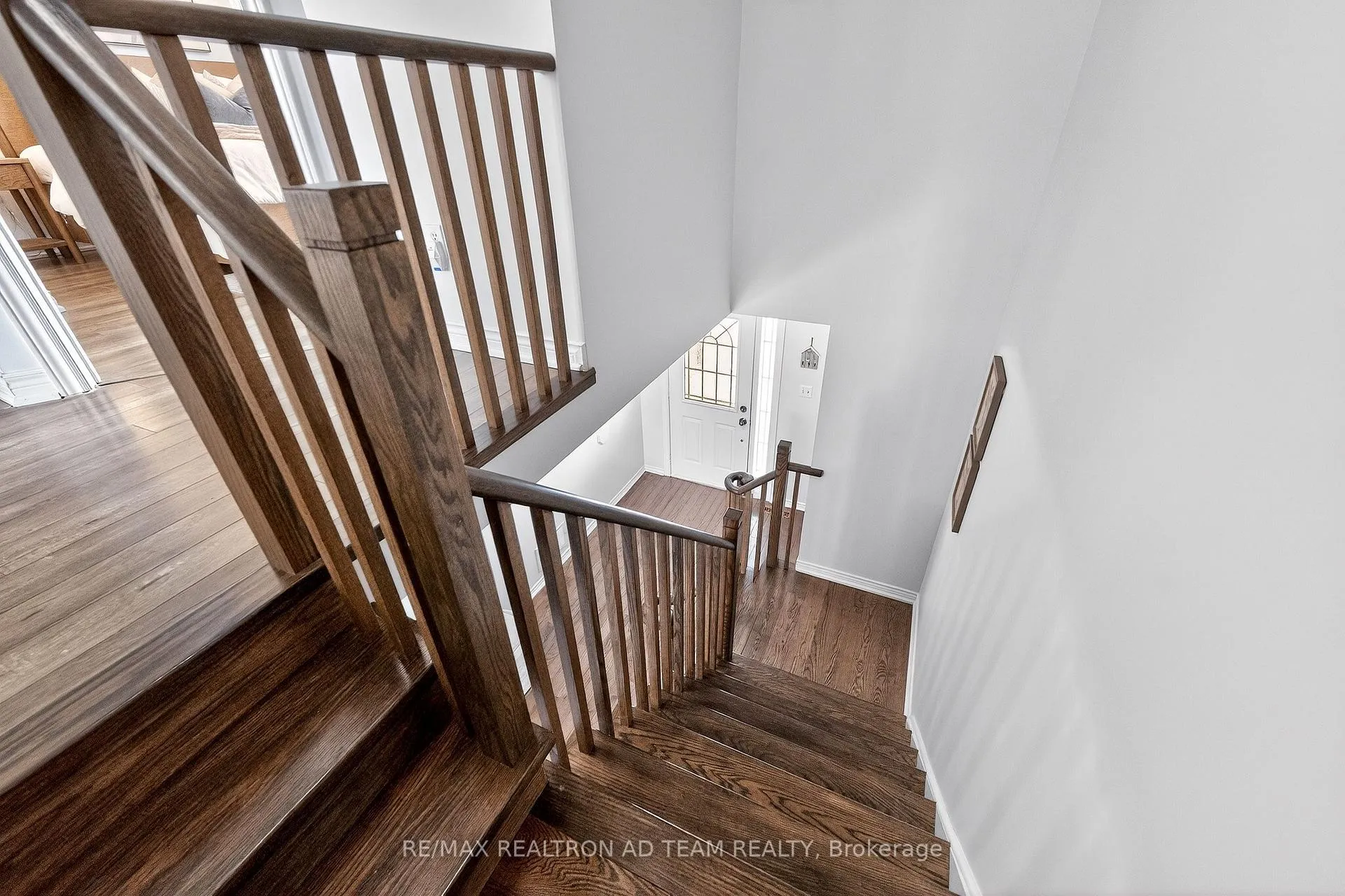 Photo 16 of 81 Smales Drive, Ajax, Central — HOMEH