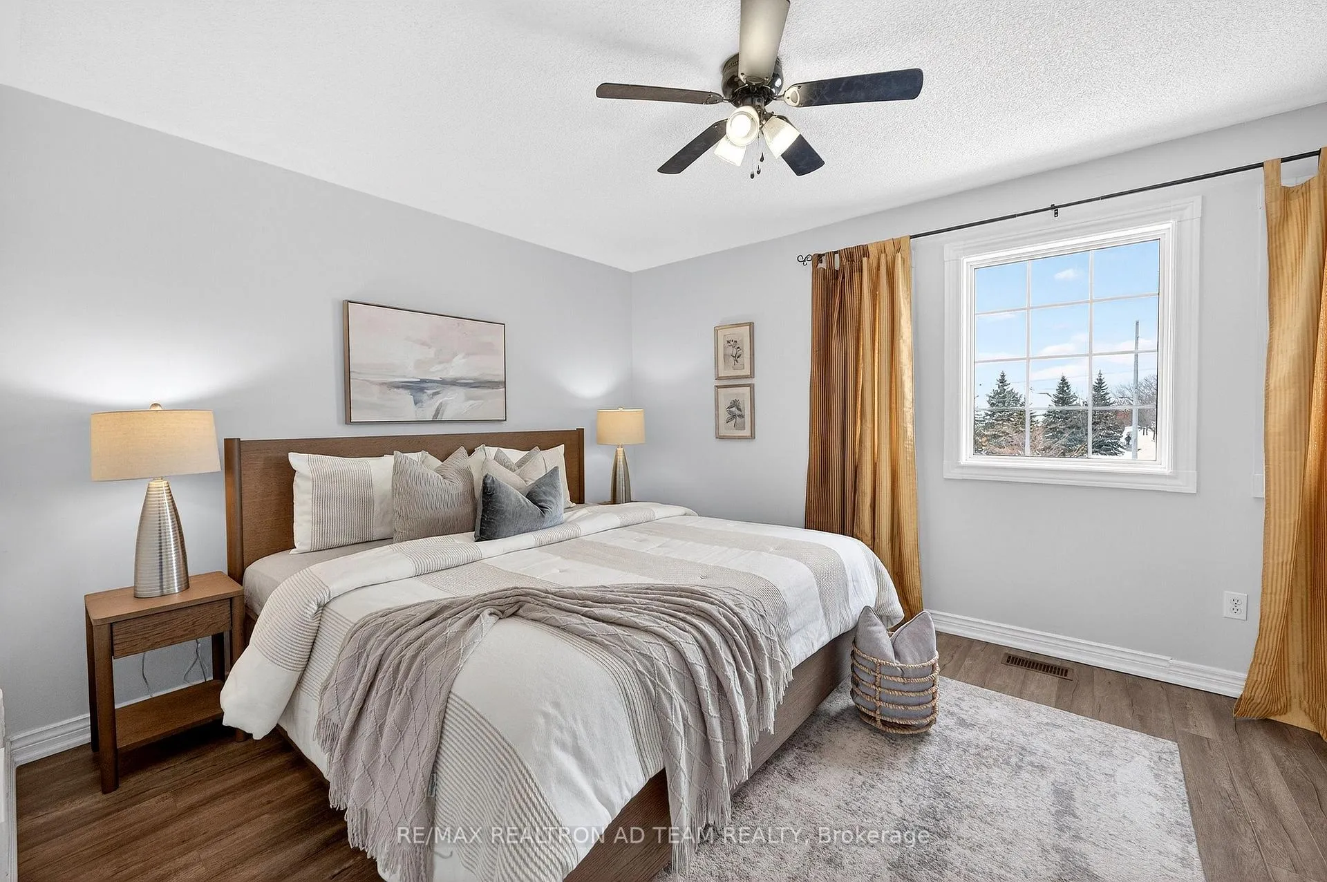 Photo 17 of 81 Smales Drive, Ajax, Central — HOMEH