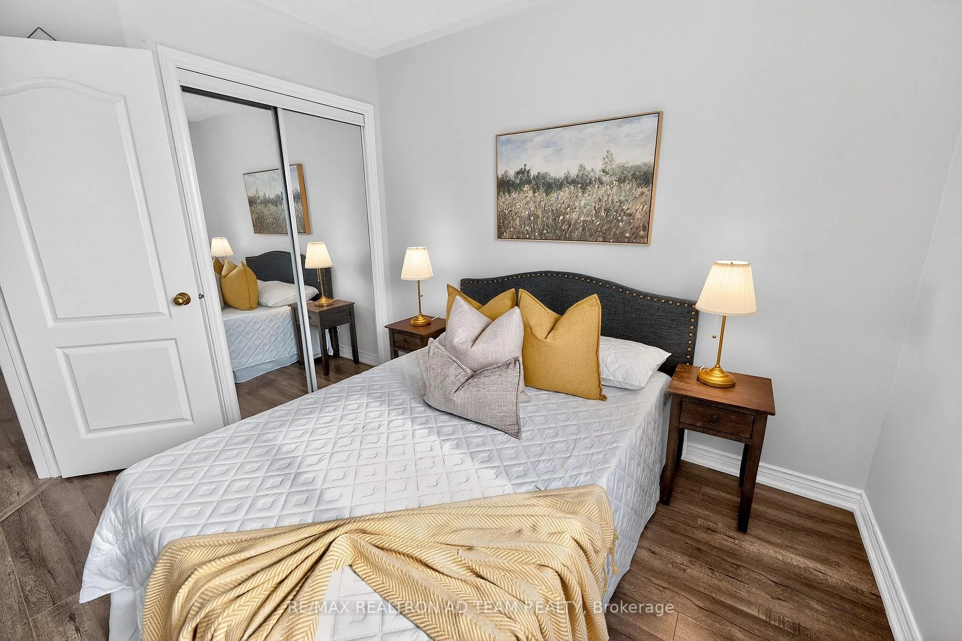 Photo 20 of 81 Smales Drive, Ajax, Central — HOMEH