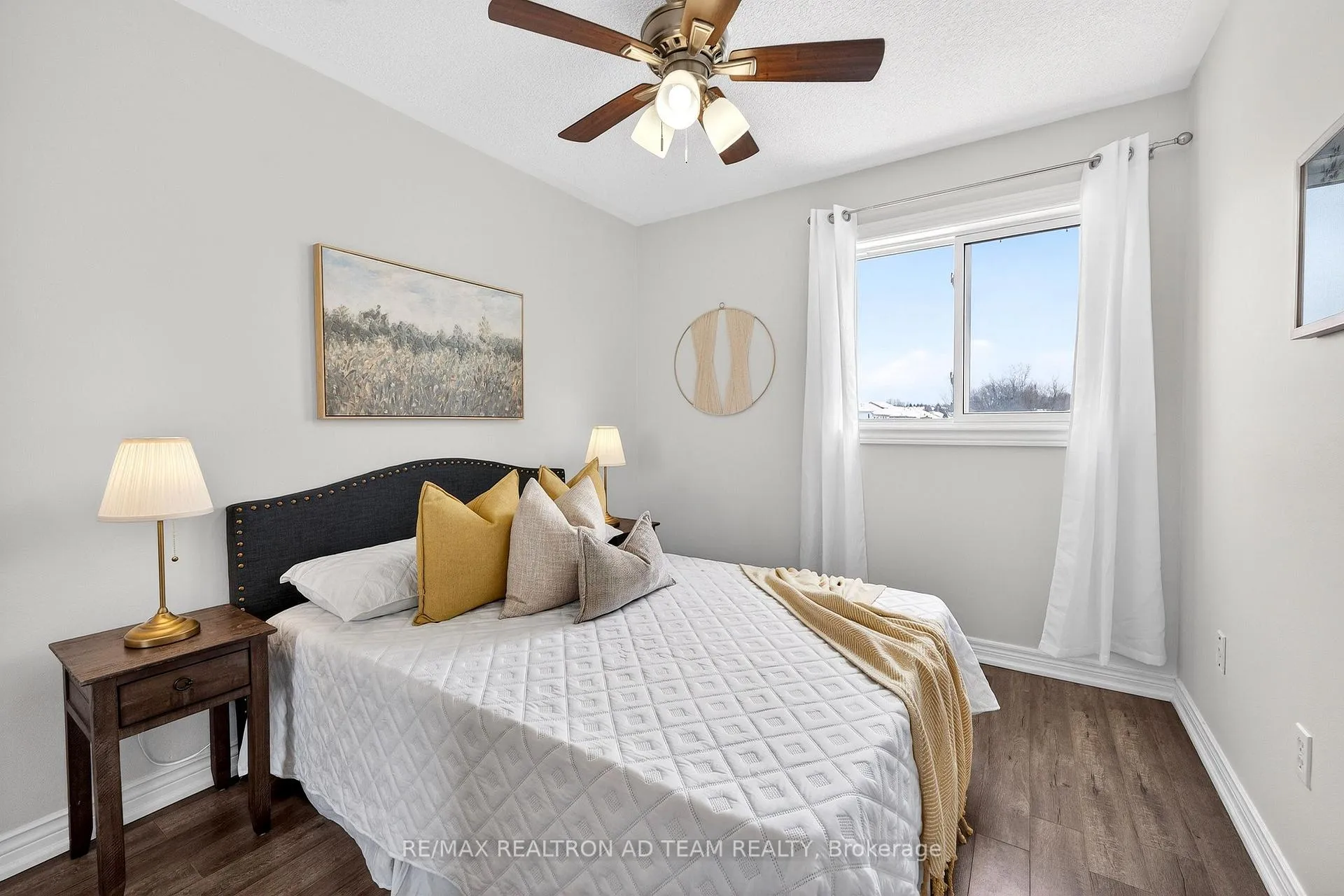 Photo 23 of 81 Smales Drive, Ajax, Central — HOMEH