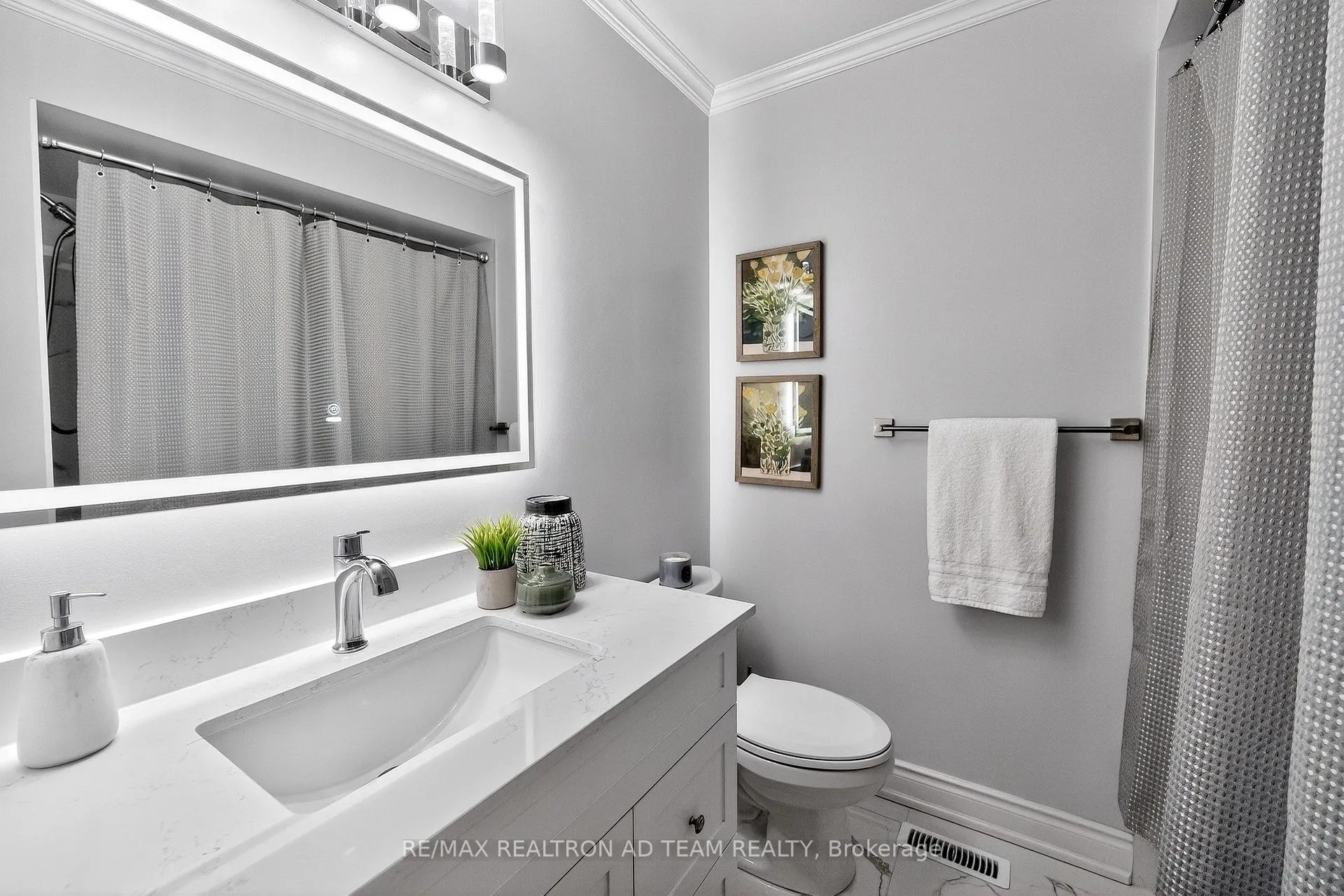 Photo 24 of 81 Smales Drive, Ajax, Central — HOMEH