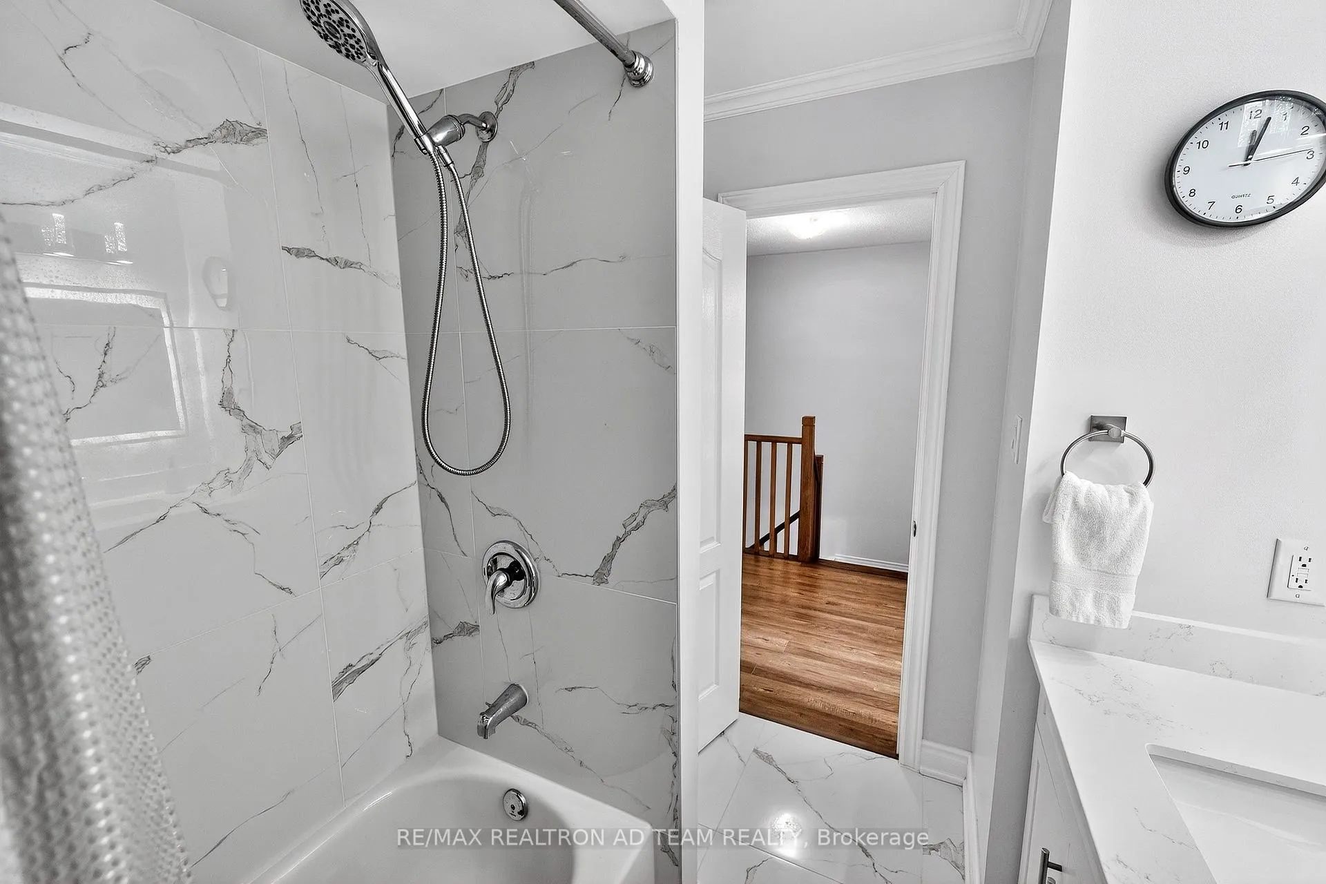 Photo 25 of 81 Smales Drive, Ajax, Central — HOMEH