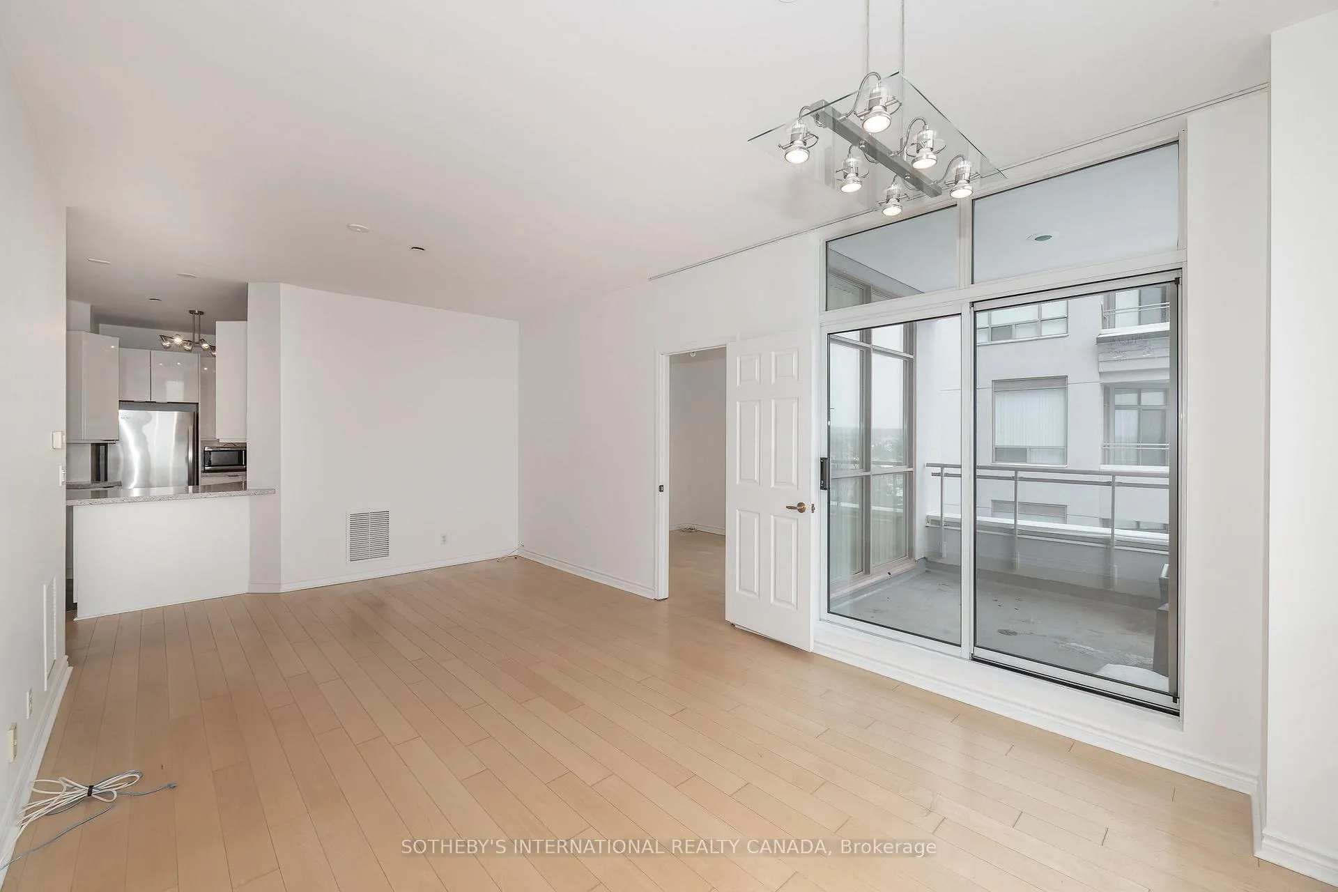 Photo 4 of Unit 701, 980 Yonge Street, Toronto, The Annex — HOMEH