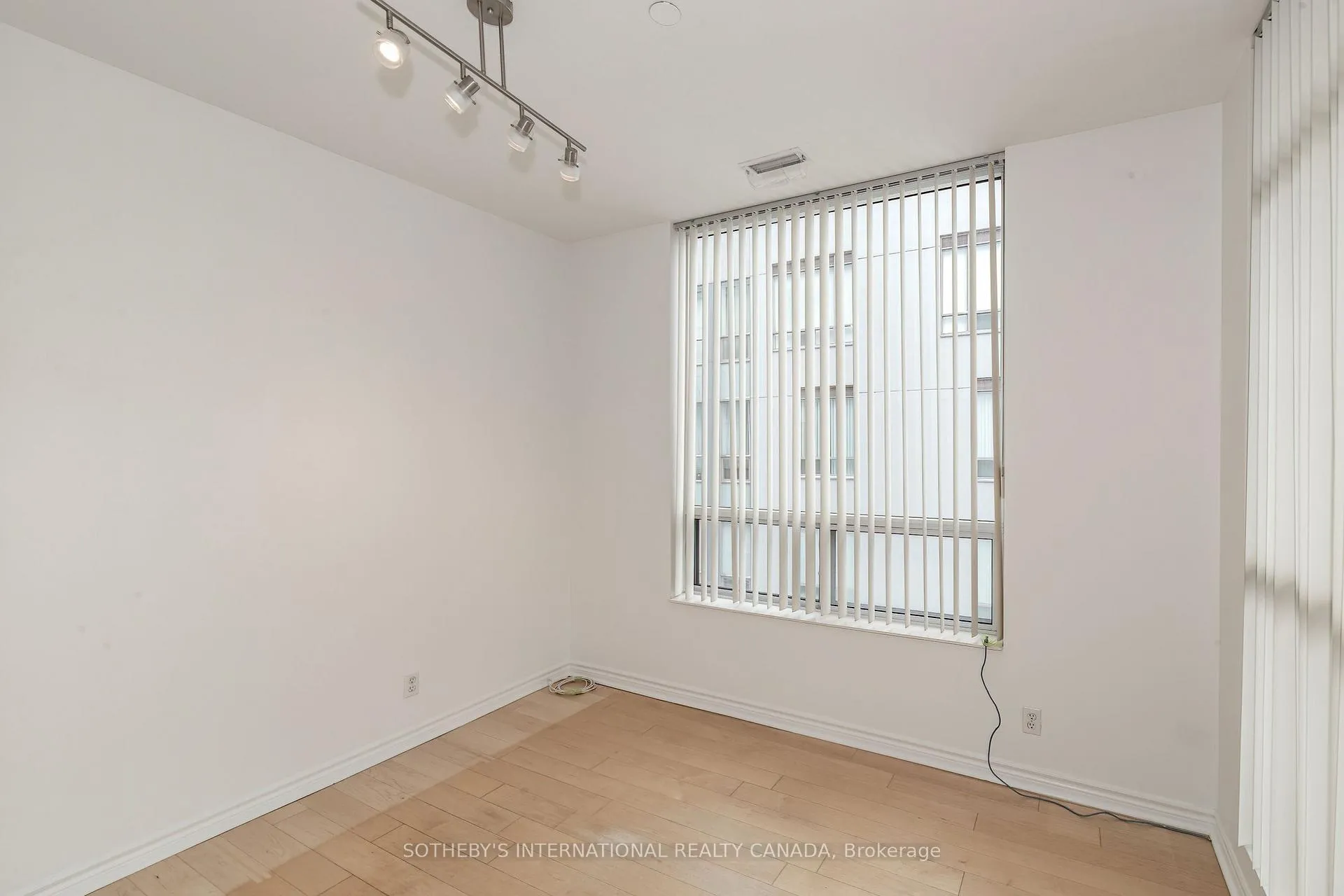Photo 11 of Unit 701, 980 Yonge Street, Toronto, The Annex — HOMEH
