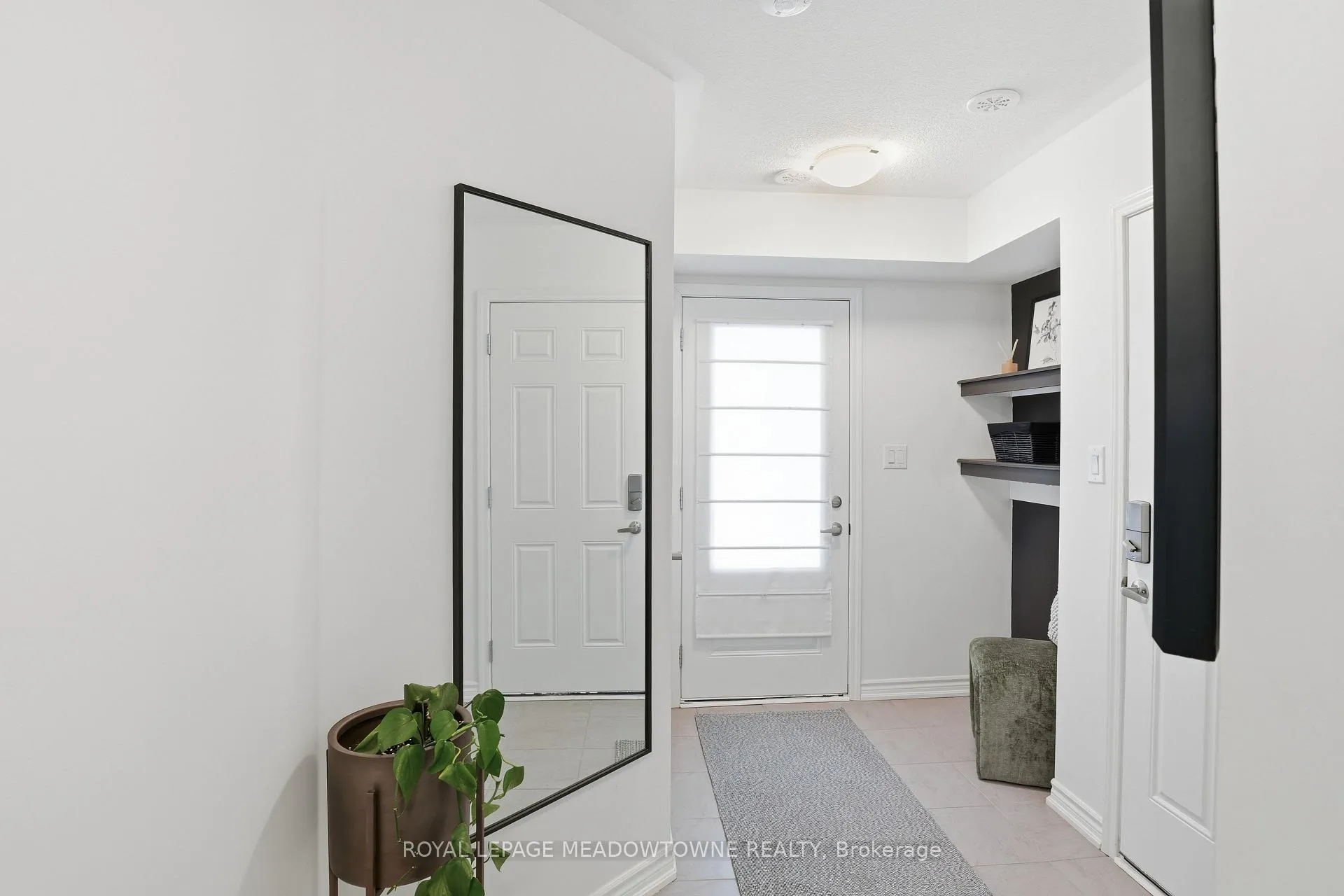 Photo 7 of 1272 Wintergreen Place, Milton, Cobban — HOMEH