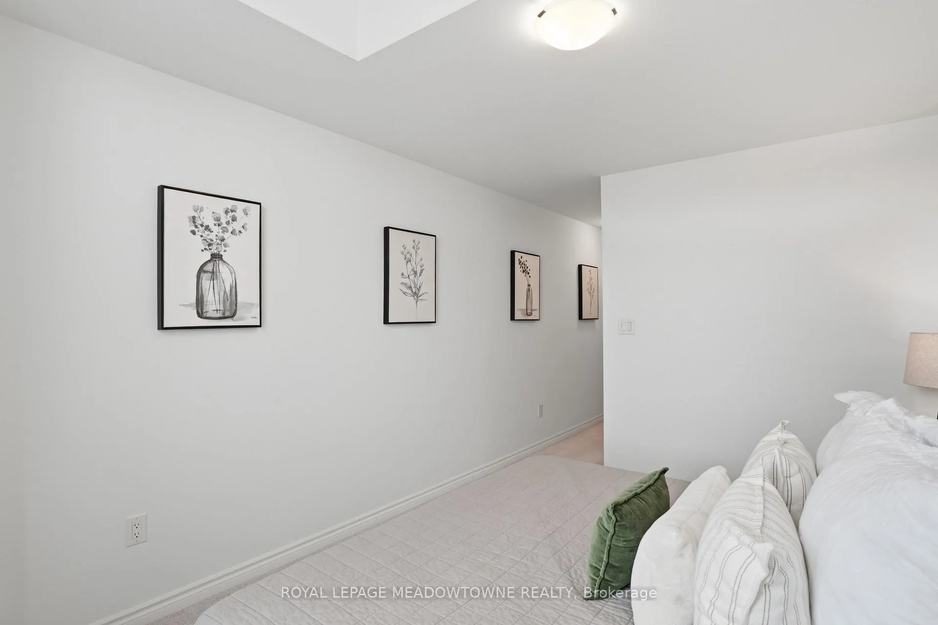 Photo 23 of 1272 Wintergreen Place, Milton, Cobban — HOMEH