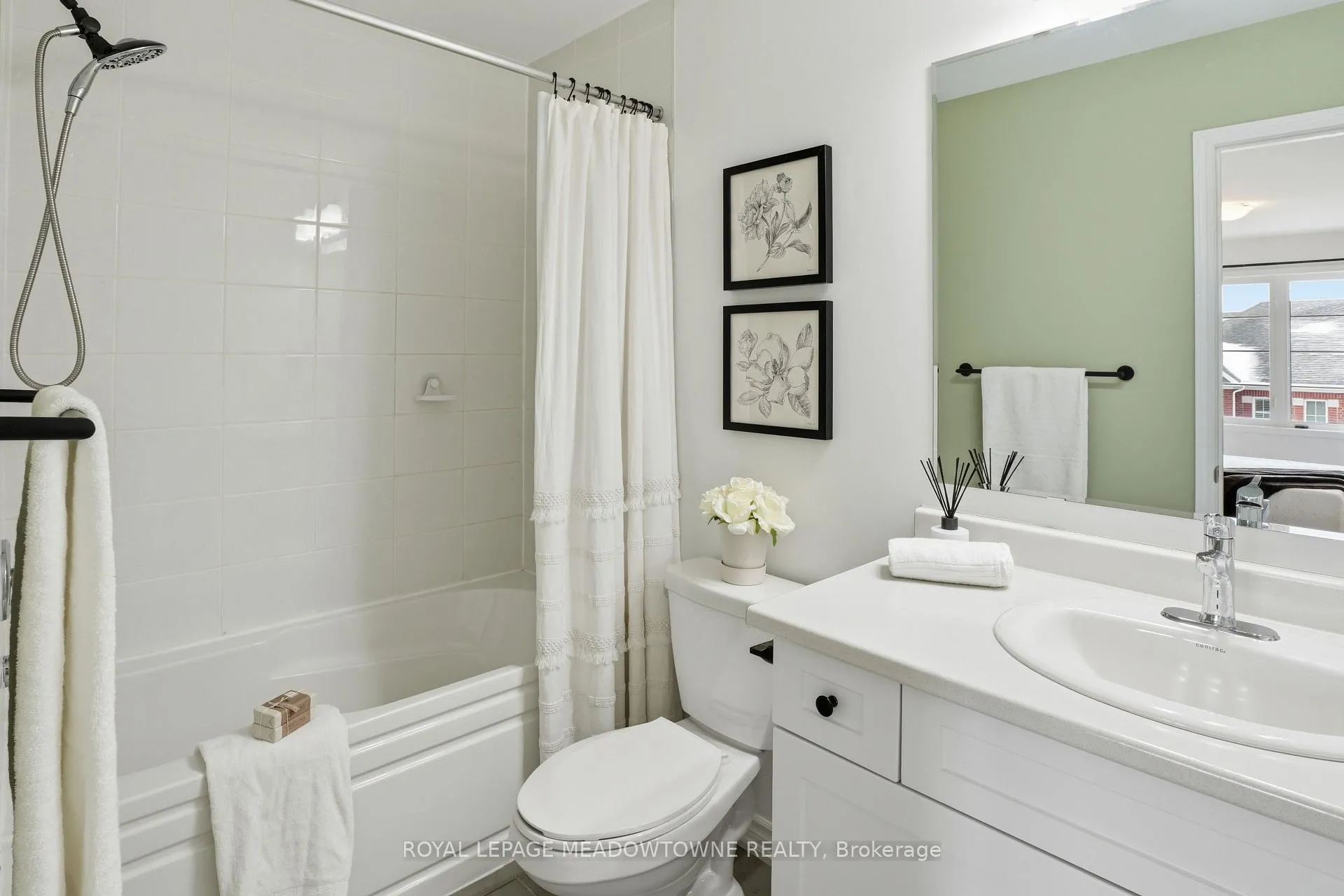 Photo 28 of 1272 Wintergreen Place, Milton, Cobban — HOMEH