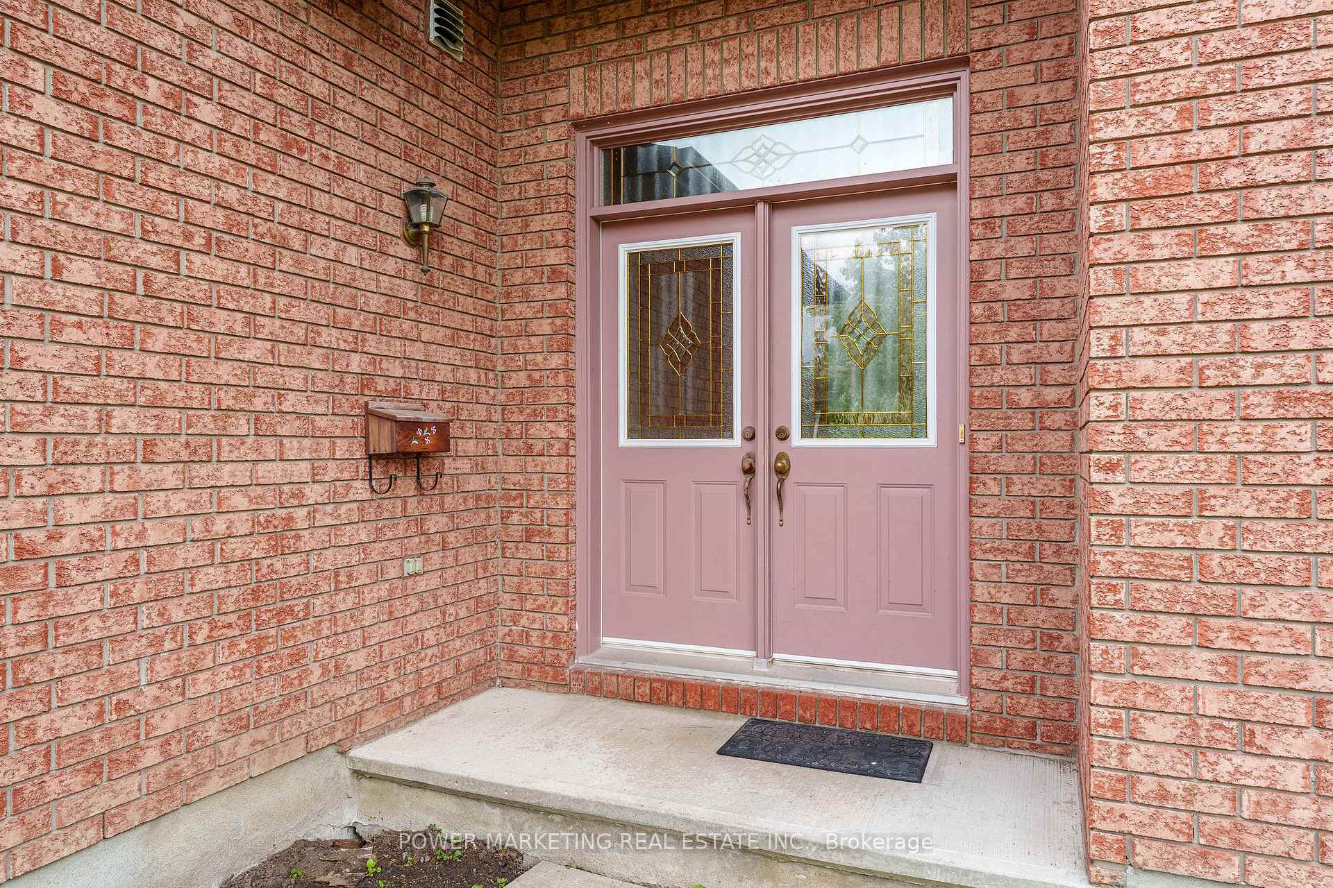 Photo 3 of 166 Allanford Avenue, Ottawa, Hunt Club Park/Greenboro — HOMEH