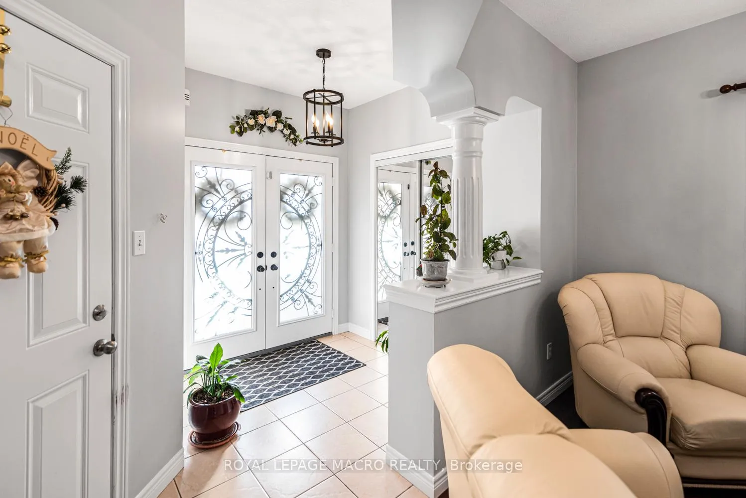Photo 3 of 102 Erika Crescent, Hamilton, Eleanor — HOMEH