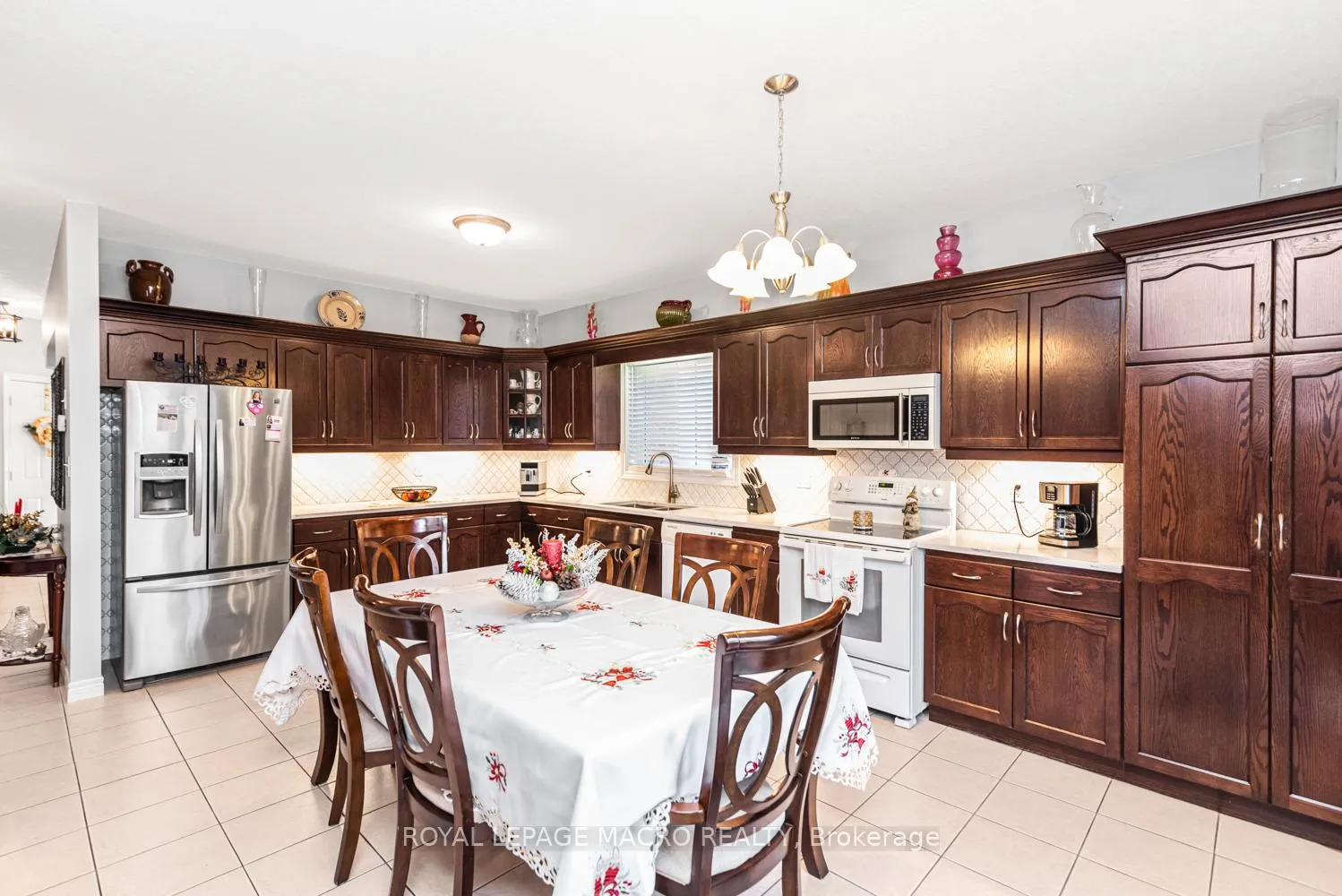 Photo 6 of 102 Erika Crescent, Hamilton, Eleanor — HOMEH