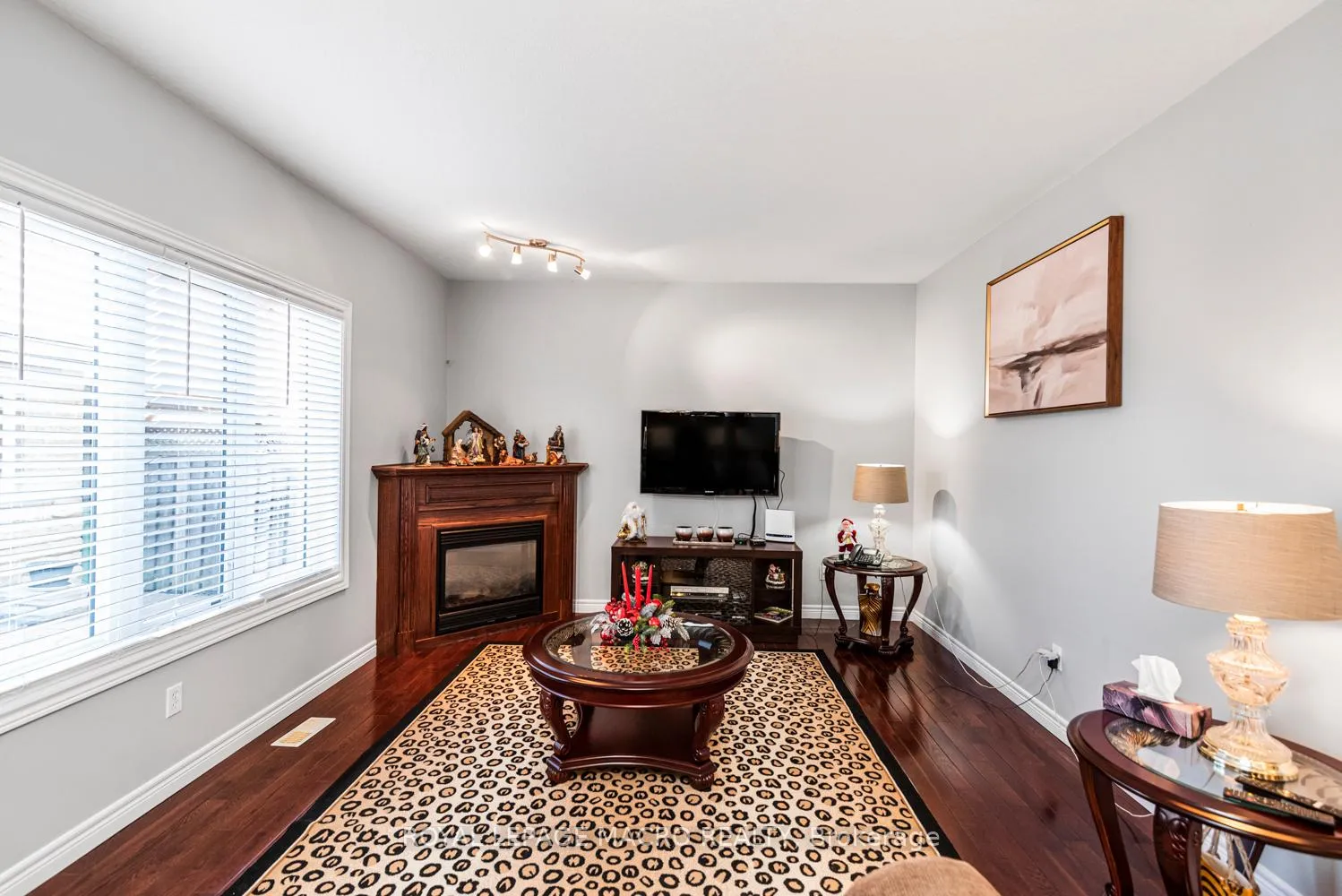Photo 8 of 102 Erika Crescent, Hamilton, Eleanor — HOMEH