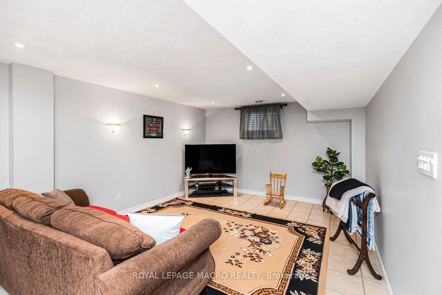 Photo 27 of 102 Erika Crescent, Hamilton, Eleanor — HOMEH