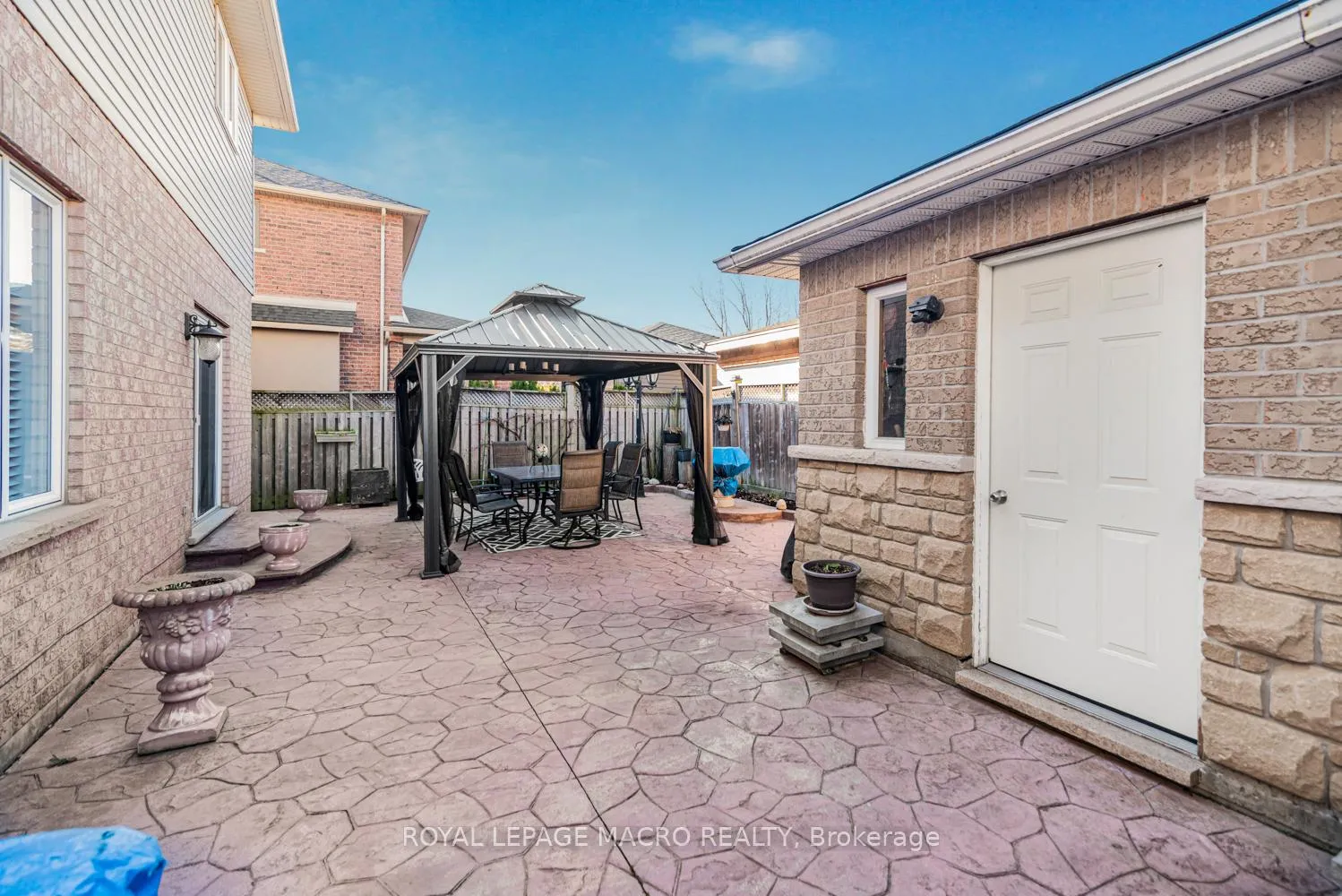Photo 30 of 102 Erika Crescent, Hamilton, Eleanor — HOMEH