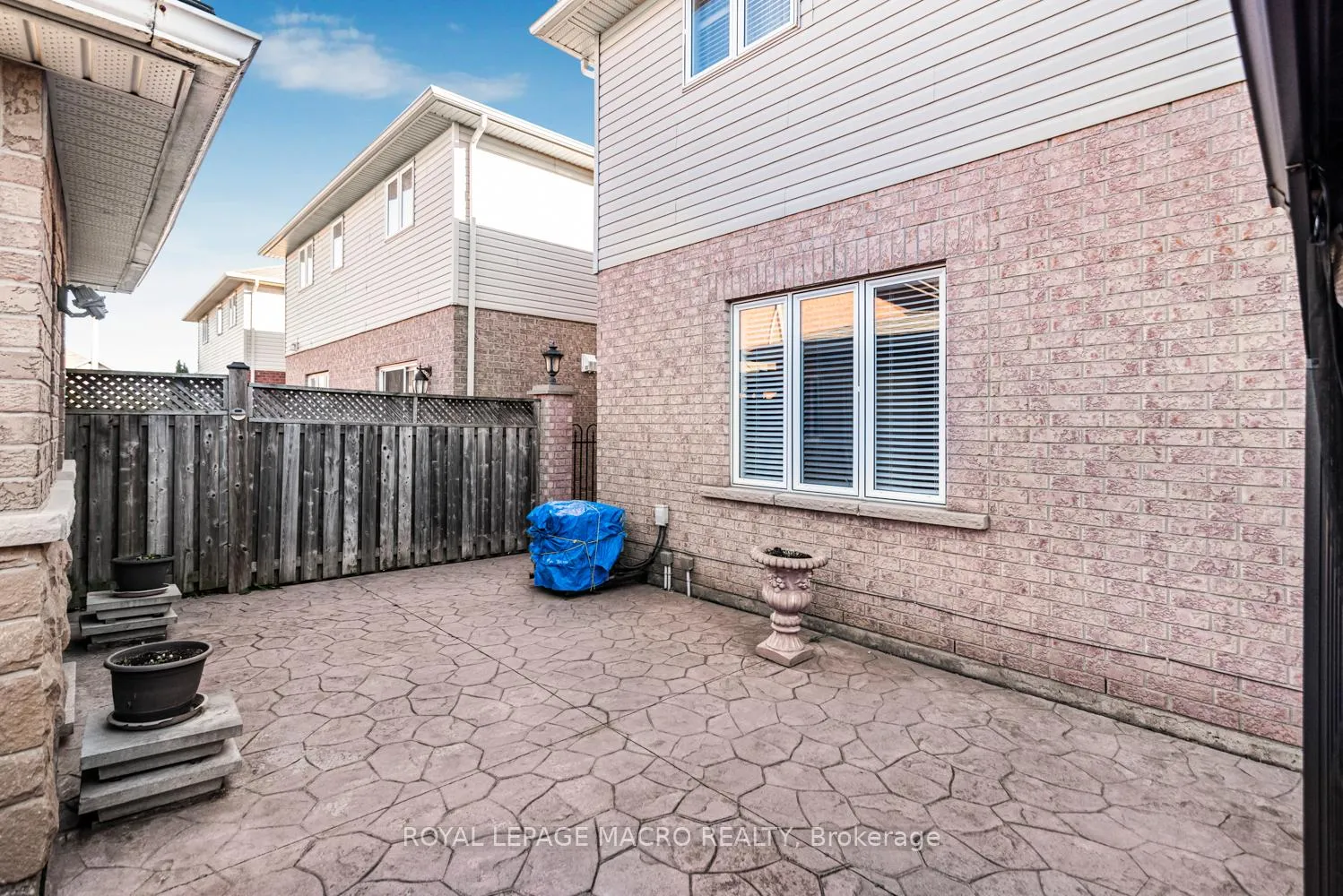 Photo 33 of 102 Erika Crescent, Hamilton, Eleanor — HOMEH