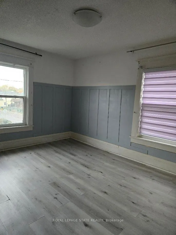 Photo 8 of 4789 St Clair Avenue, Niagara Falls, Downtown — HOMEH