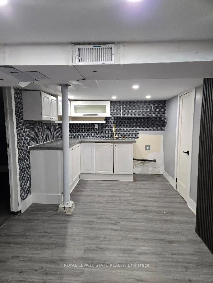 Photo 9 of 4789 St Clair Avenue, Niagara Falls, Downtown — HOMEH