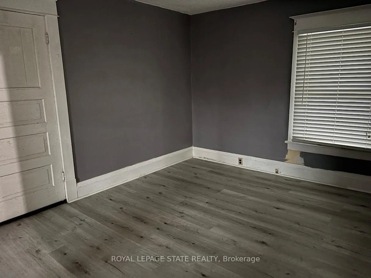 Photo 21 of 4789 St Clair Avenue, Niagara Falls, Downtown — HOMEH