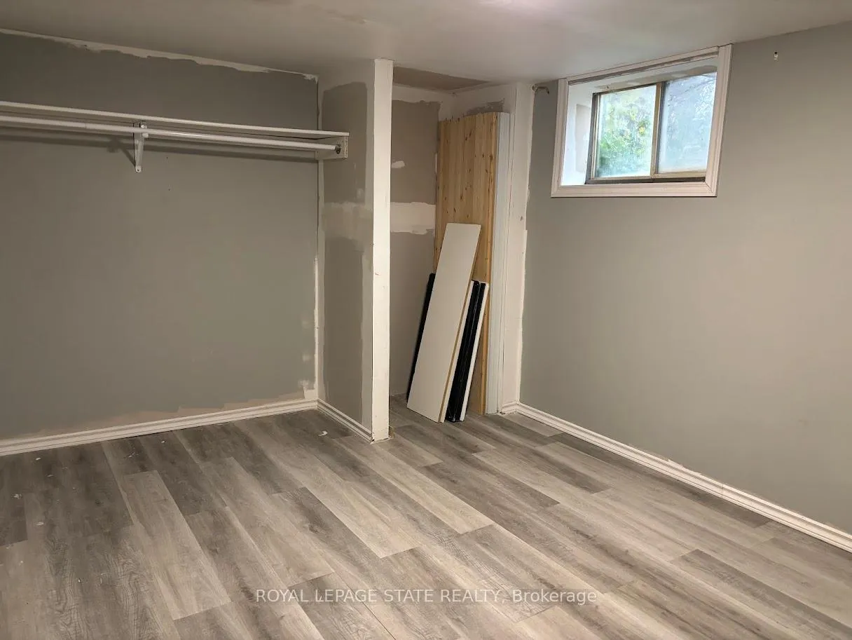 Photo 24 of 4789 St Clair Avenue, Niagara Falls, Downtown — HOMEH