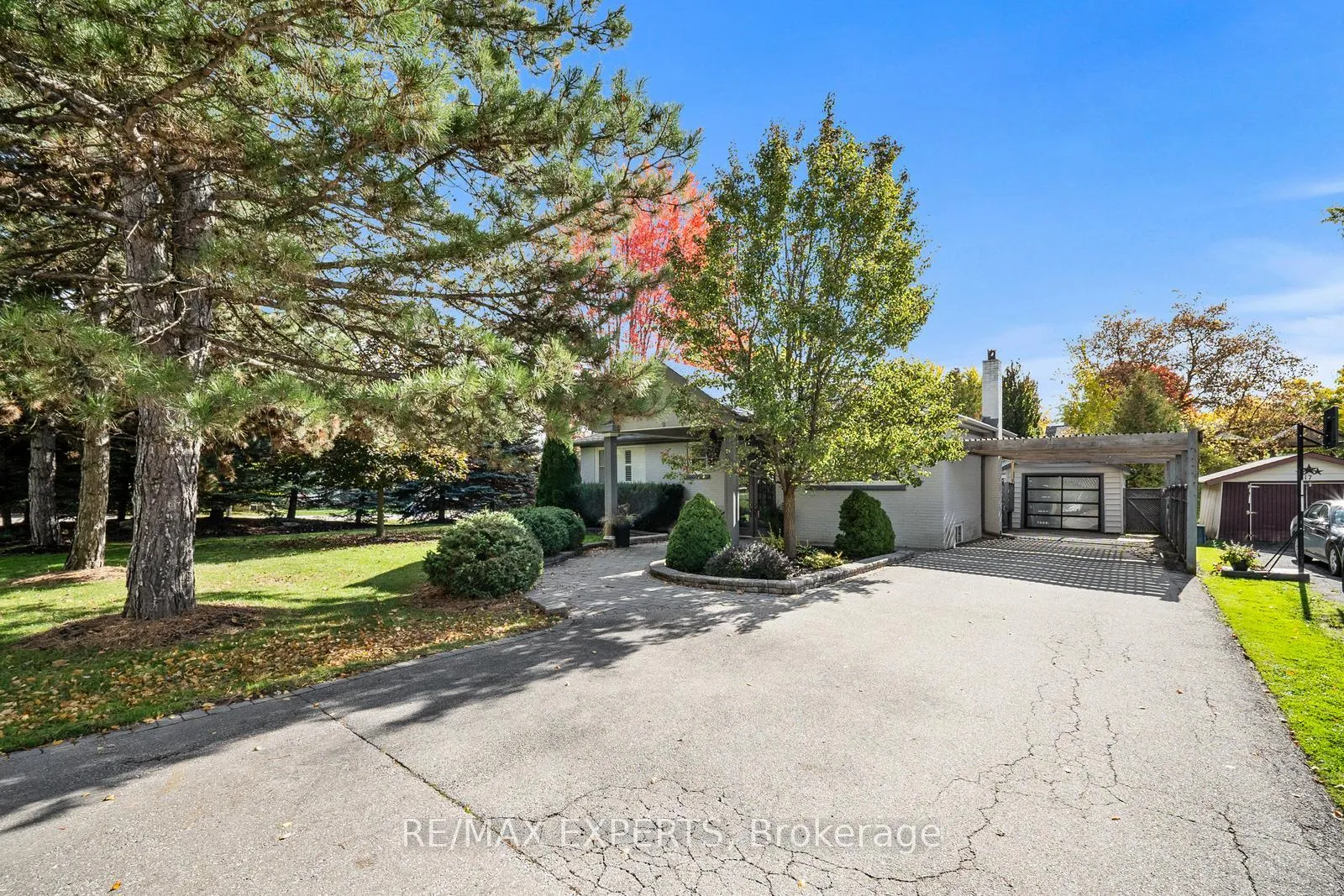 Photo 3 of 9 Faris Avenue, King, Nobleton — HOMEH