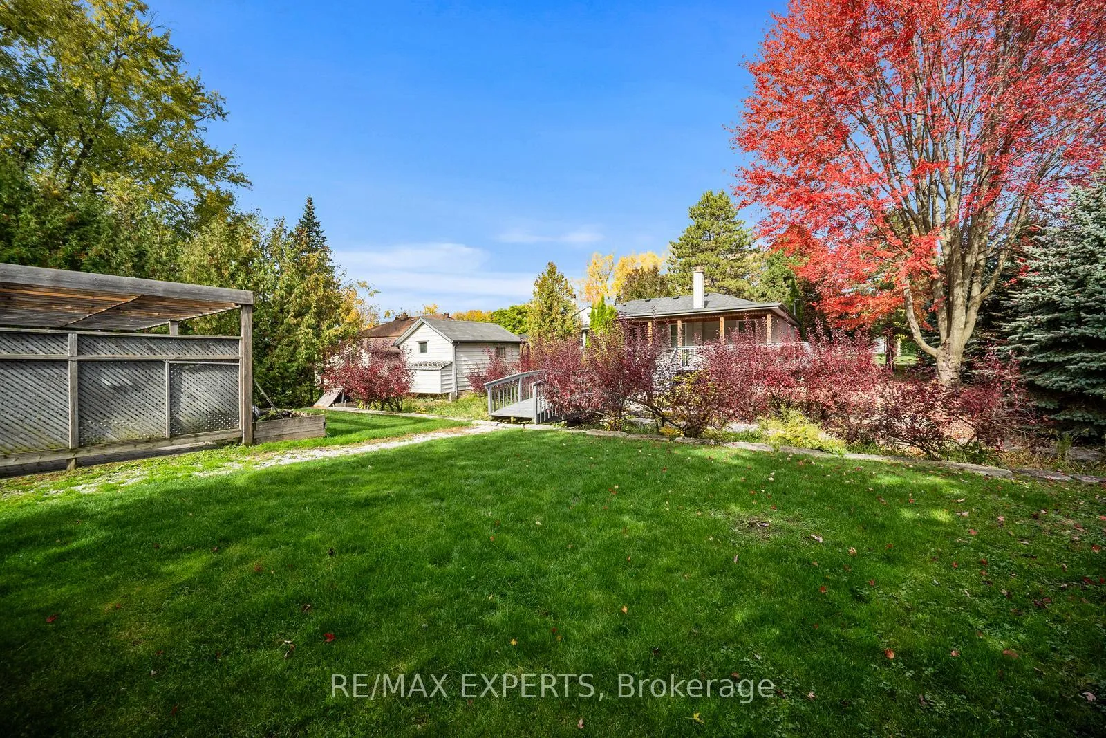 Photo 38 of 9 Faris Avenue, King, Nobleton — HOMEH