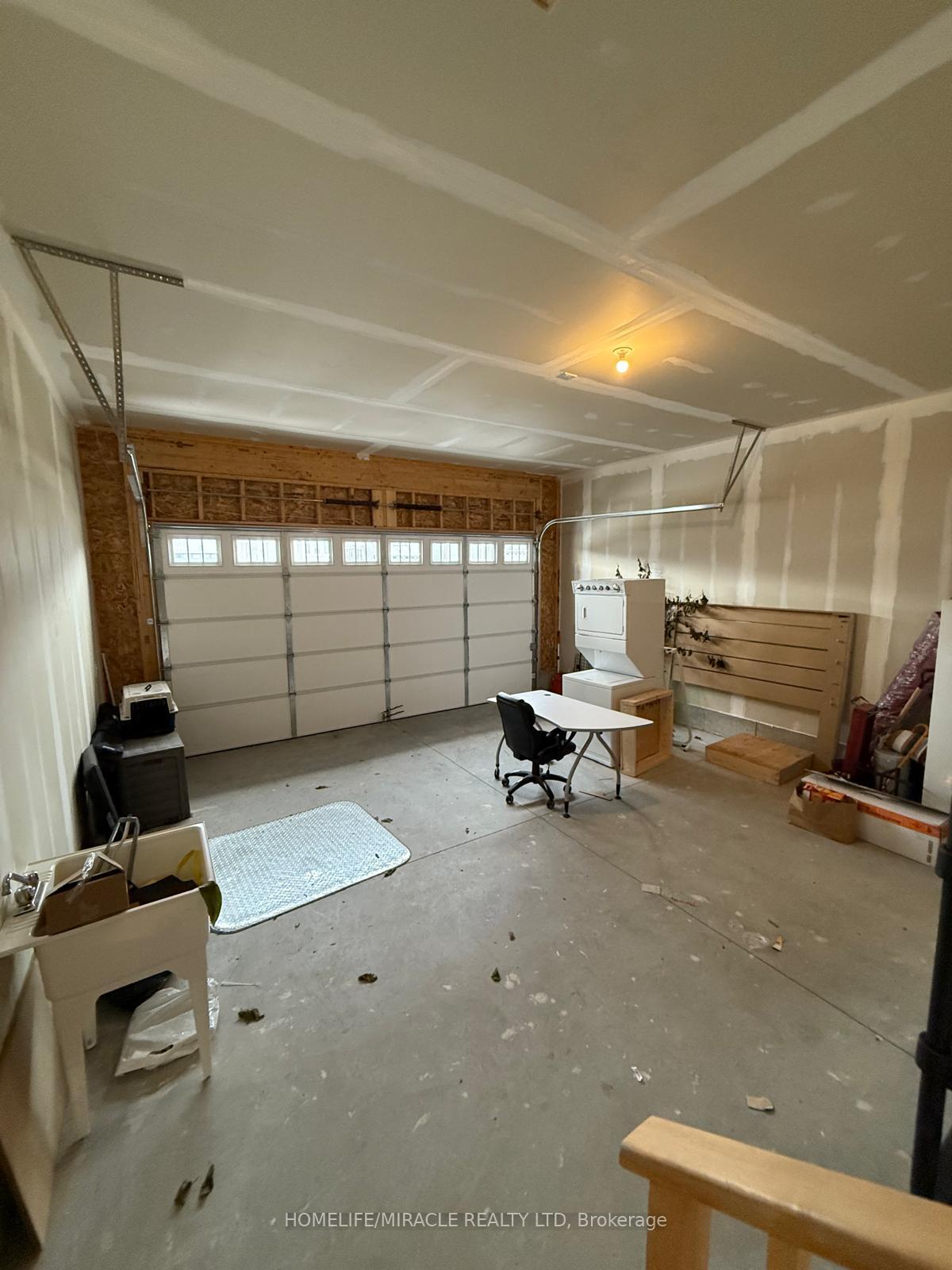 Photo 25 of 120 Greenhaven Court, Loyalist, Amherstview — HOMEH