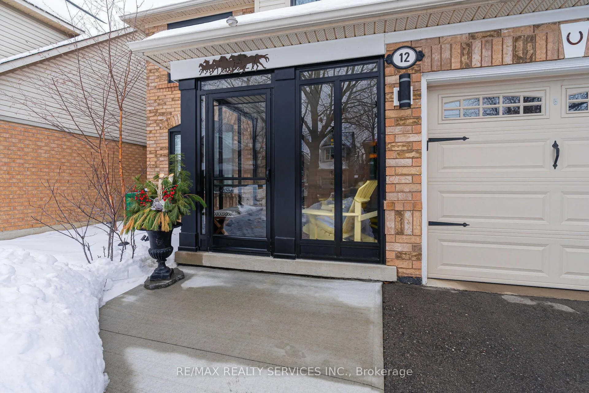 Photo 2 of 12 Thorpe Crescent, Brampton, Fletcher's Meadow — HOMEH