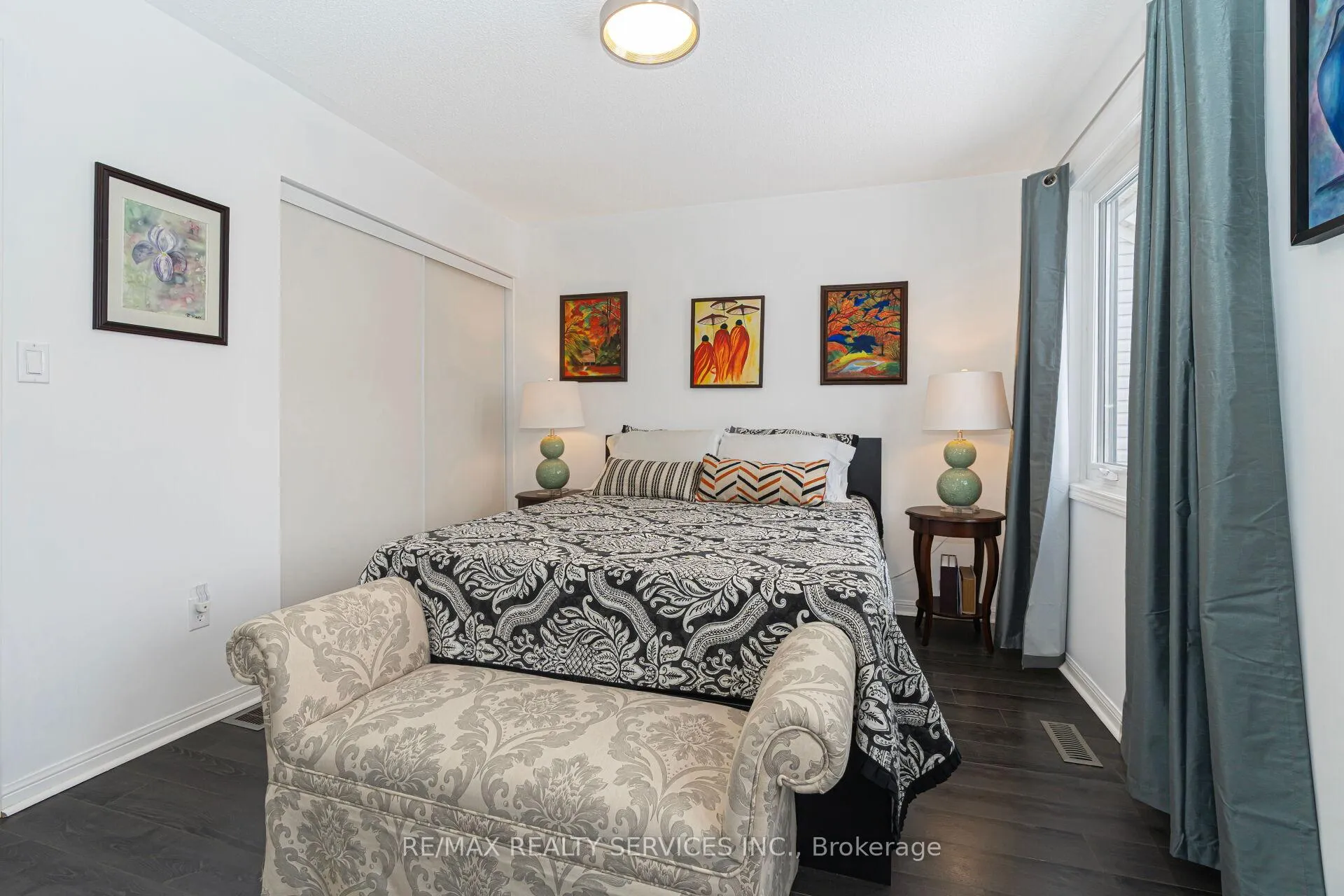 Photo 23 of 12 Thorpe Crescent, Brampton, Fletcher's Meadow — HOMEH