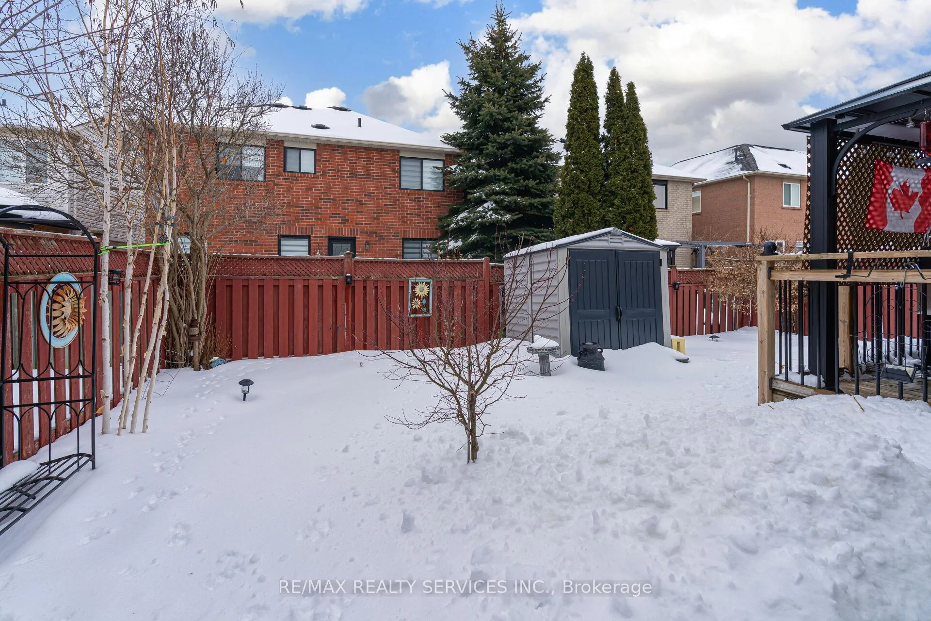 Photo 37 of 12 Thorpe Crescent, Brampton, Fletcher's Meadow — HOMEH