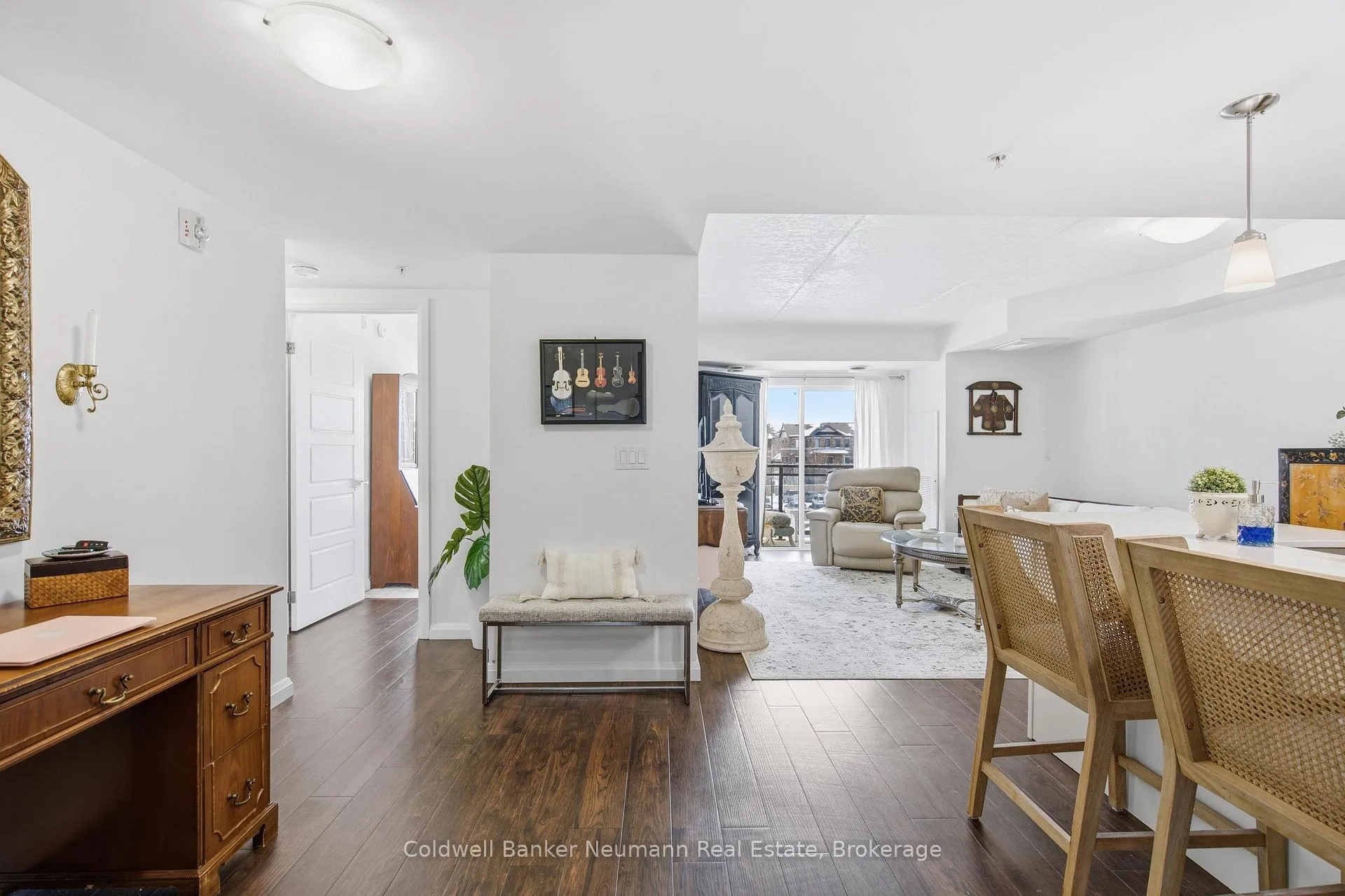 Photo 1 of Unit 302, 17 Kay Crescent, Guelph, Pineridge/Westminster Woods — HOMEH