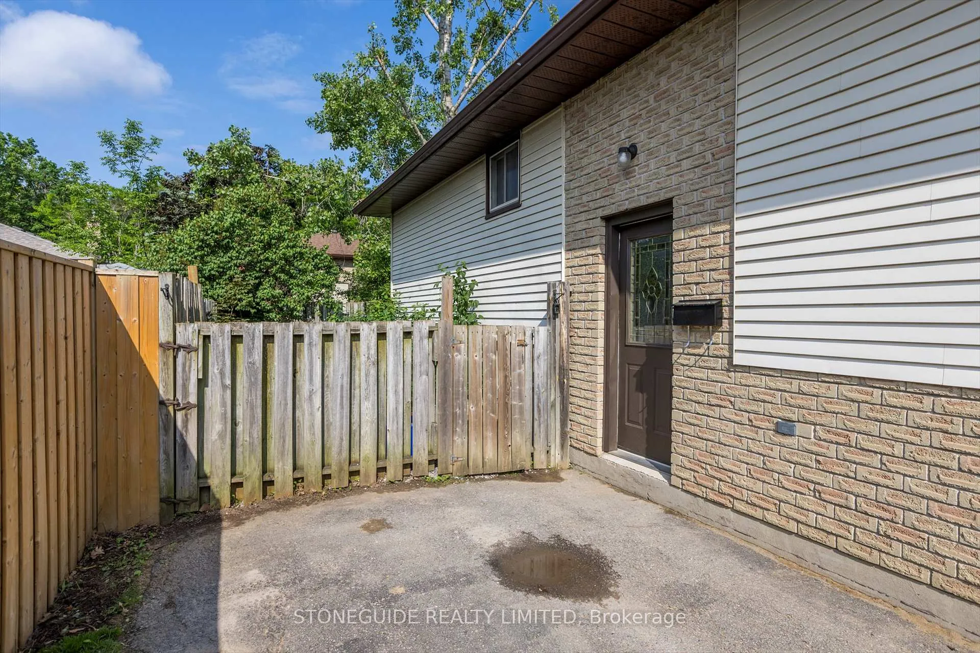 Photo 6 of 2047 Foxfarm Road, Peterborough, Monaghan Ward 2 — HOMEH