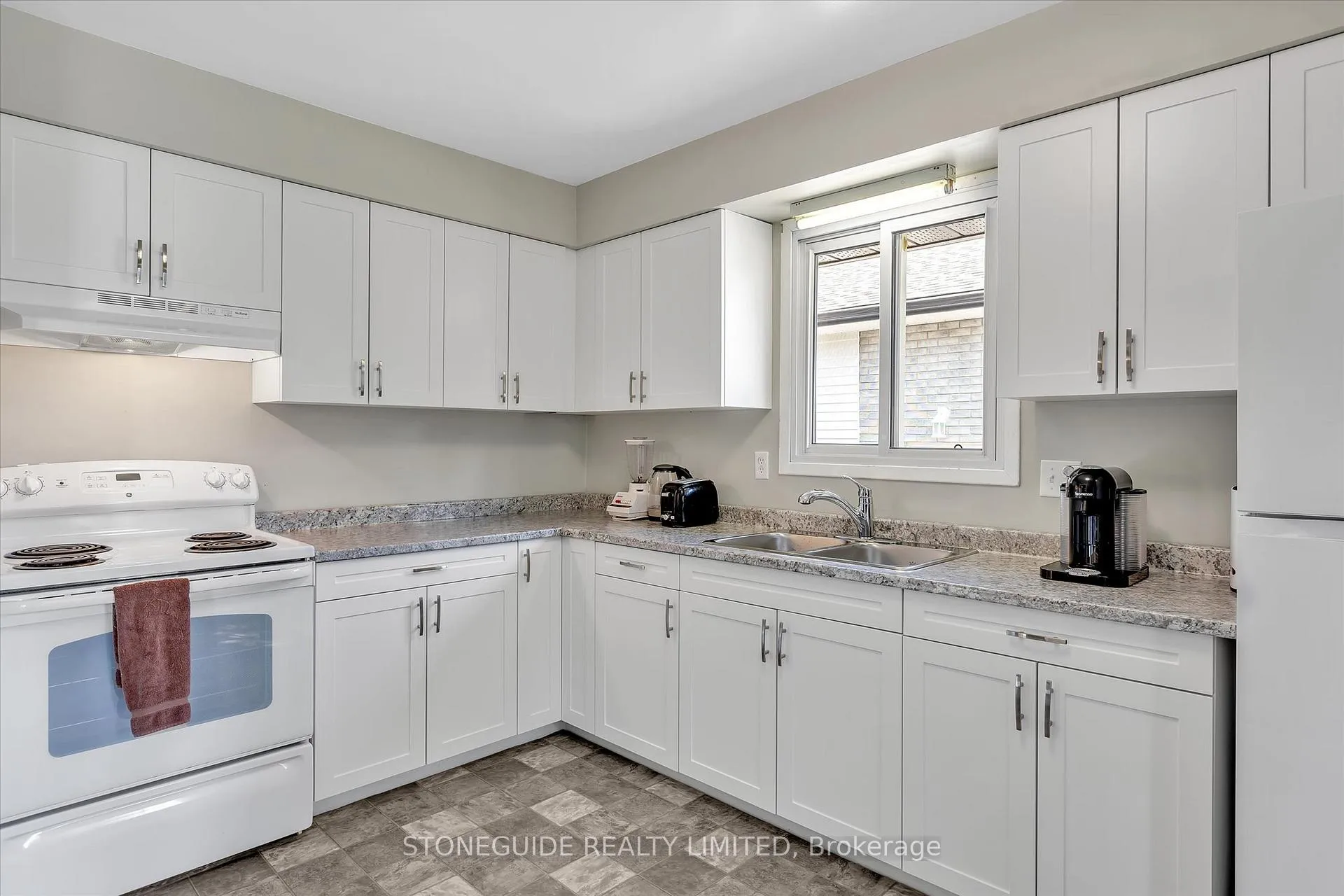 Photo 14 of 2047 Foxfarm Road, Peterborough, Monaghan Ward 2 — HOMEH
