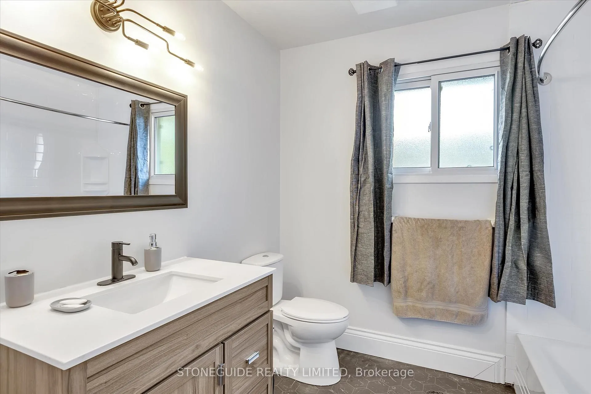 Photo 20 of 2047 Foxfarm Road, Peterborough, Monaghan Ward 2 — HOMEH