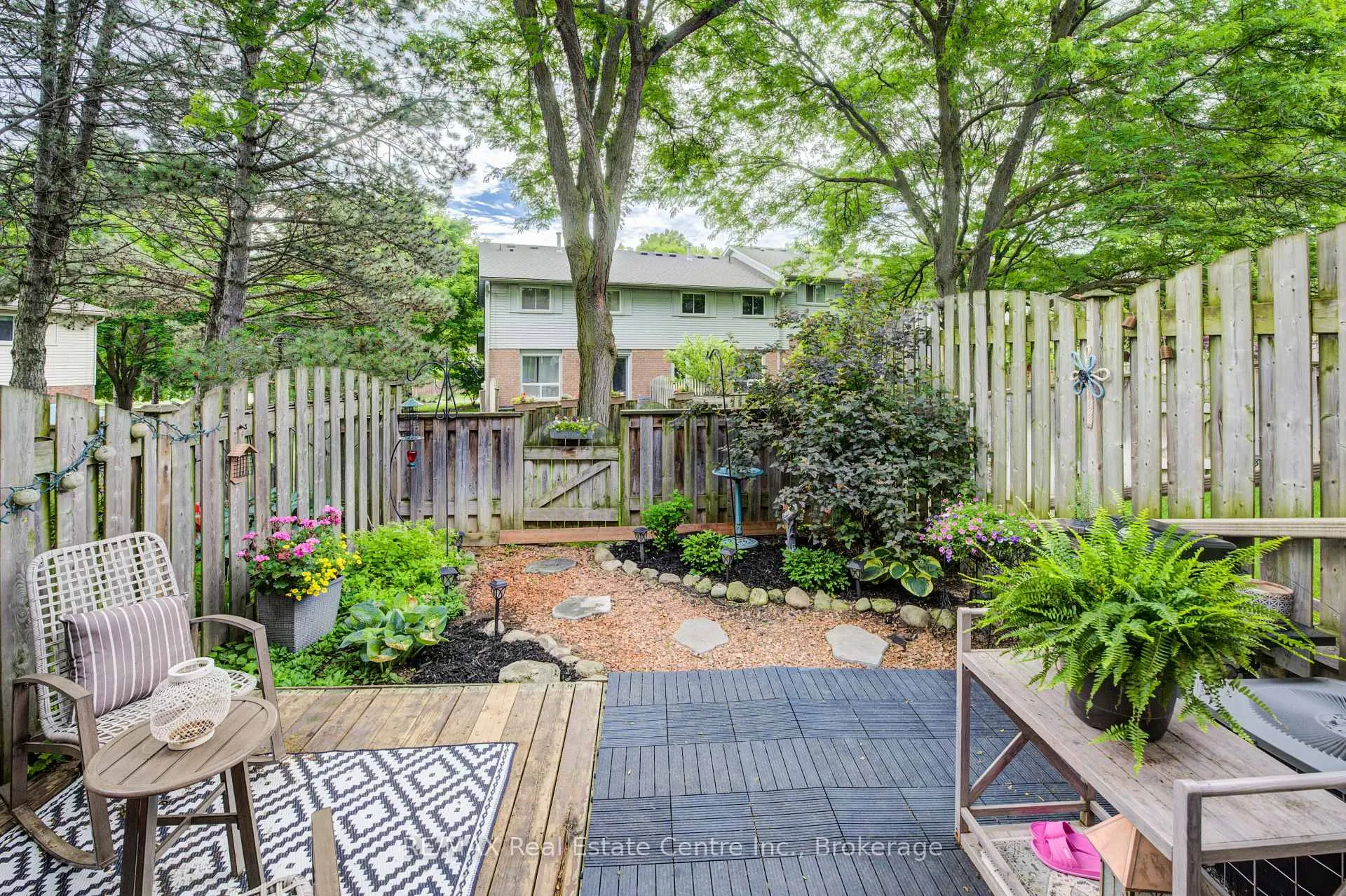 Photo 2 of Unit 73, 180 Marksam Road, Guelph, Willow West/Sugarbush/West Acres — HOMEH